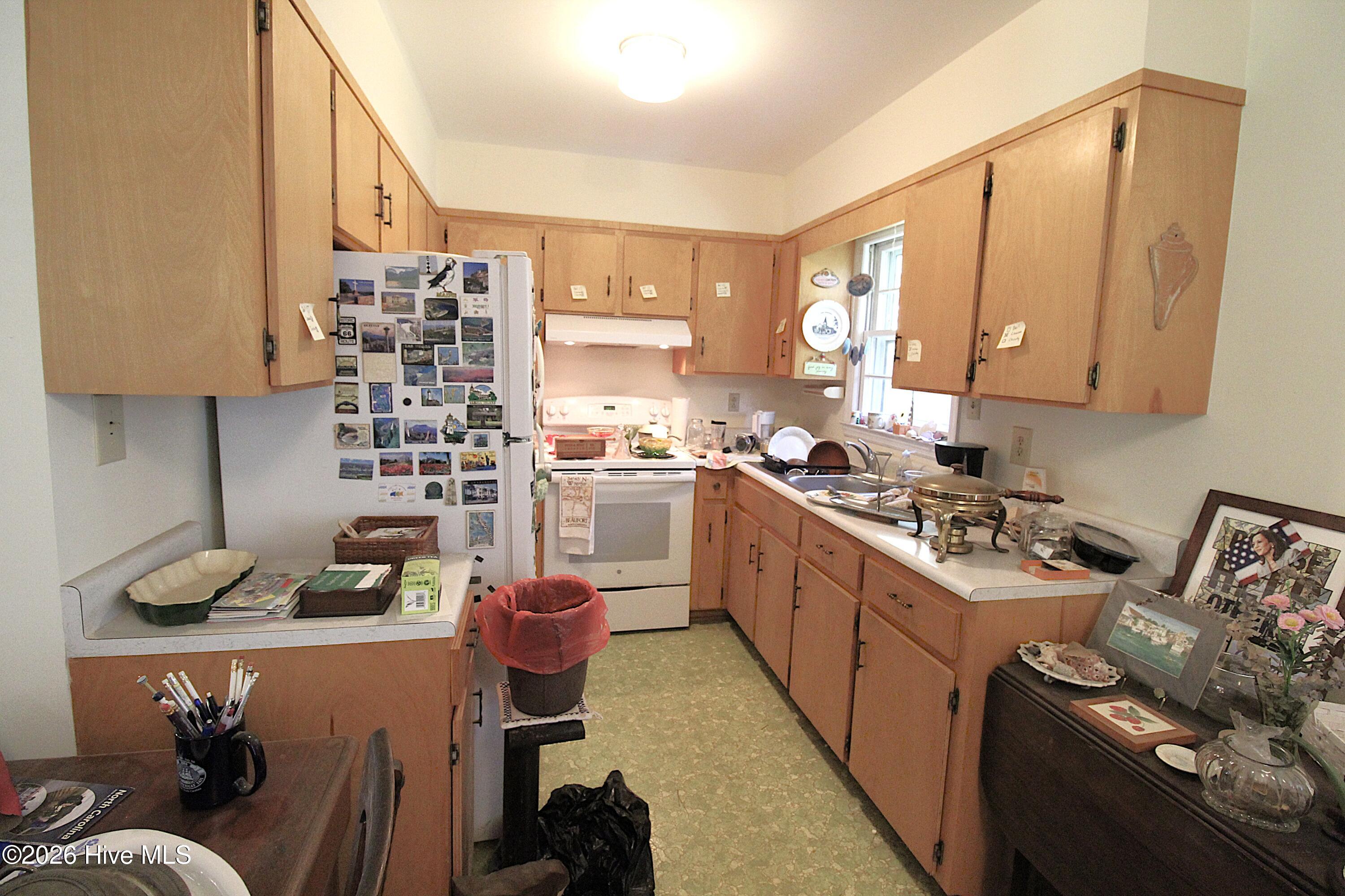 2462 Highway 70 E Property Photo 14