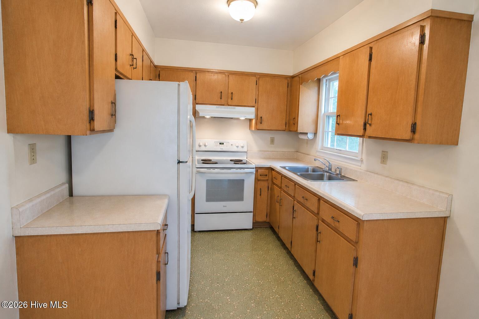 2462 Highway 70 E Property Photo 15