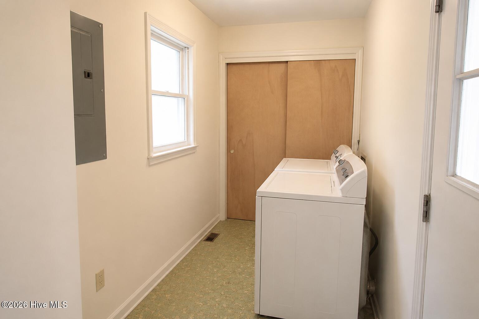 2462 Highway 70 E Property Photo 19