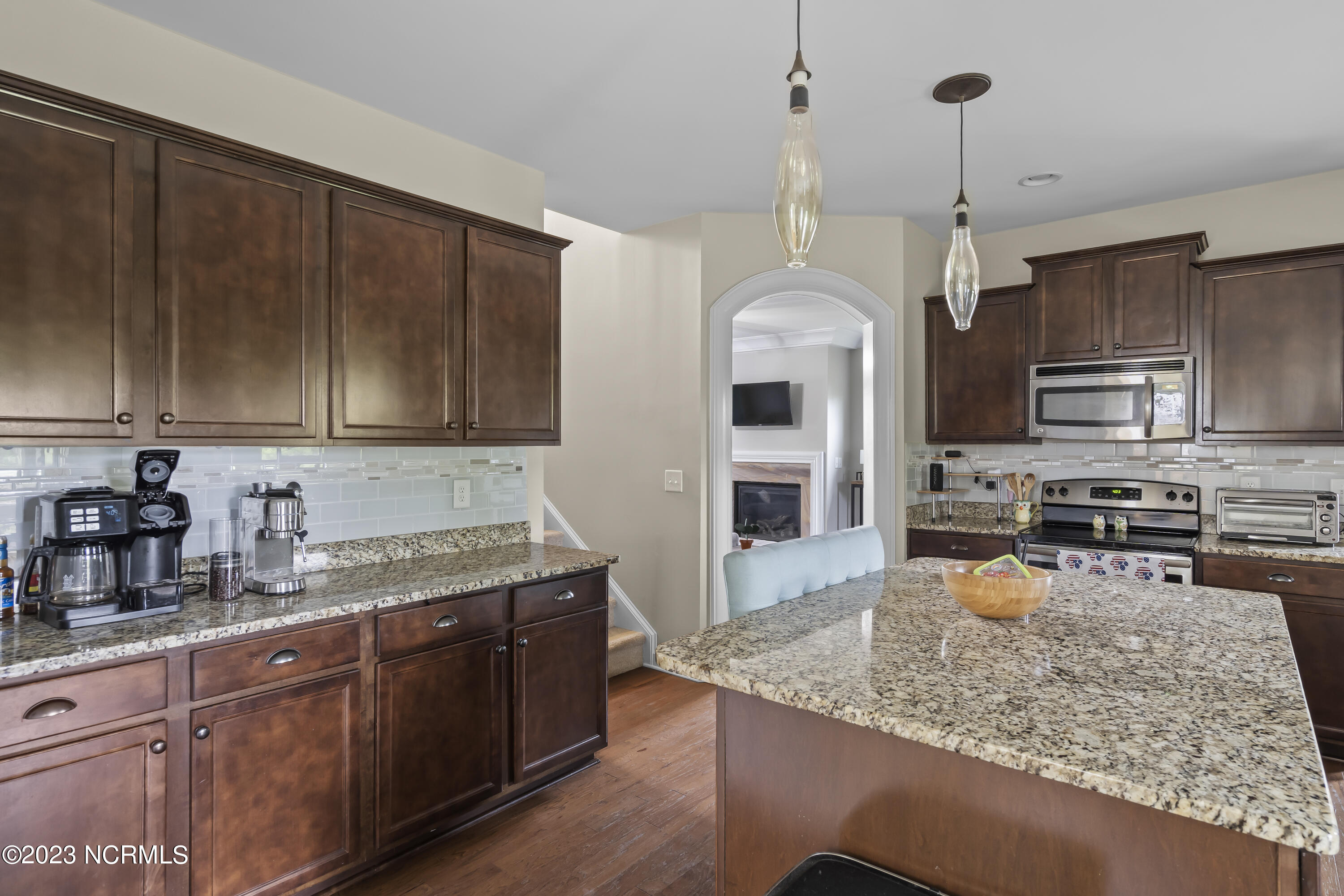 801 Iroquois Court Property Photo 11
