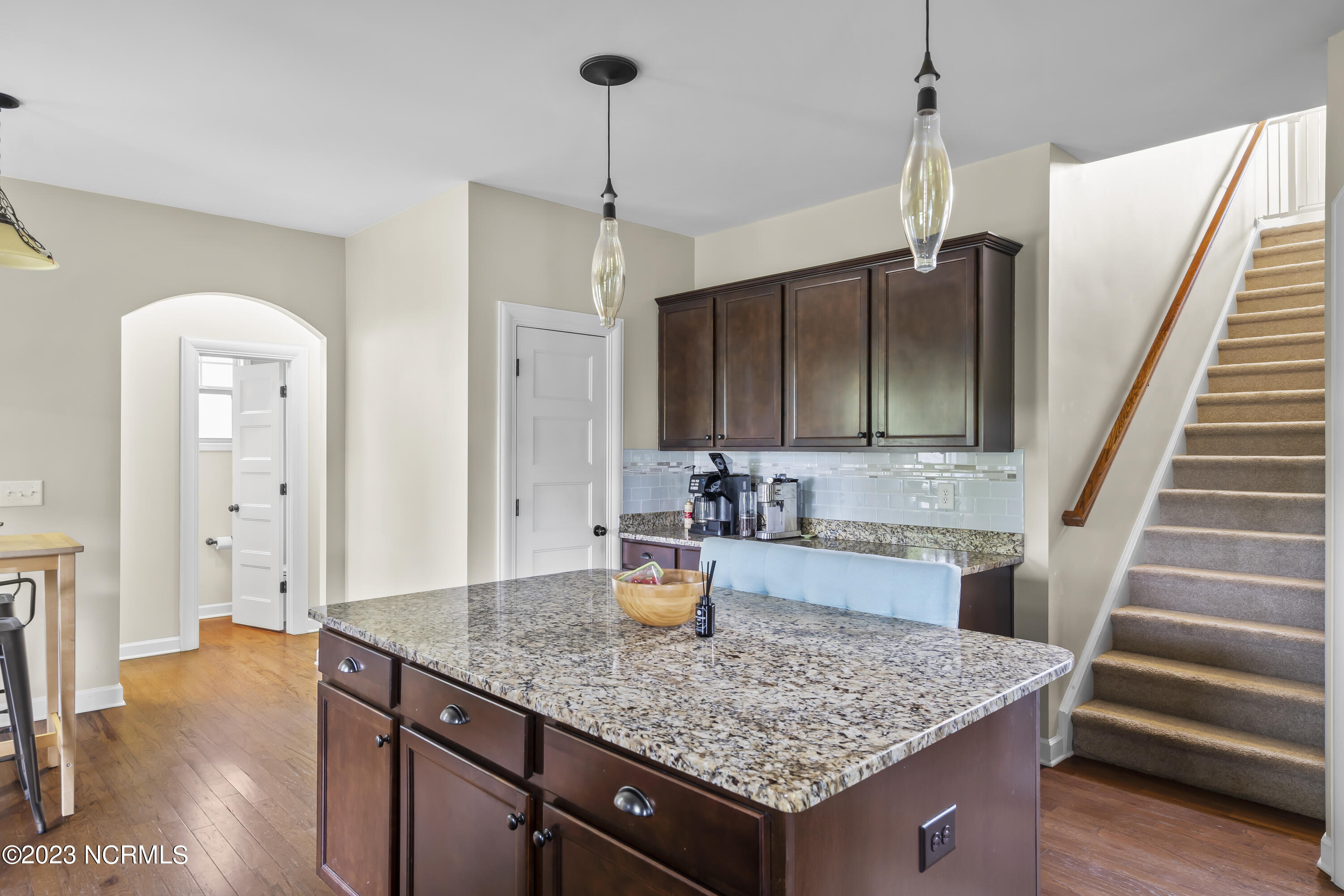 801 Iroquois Court Property Photo 16