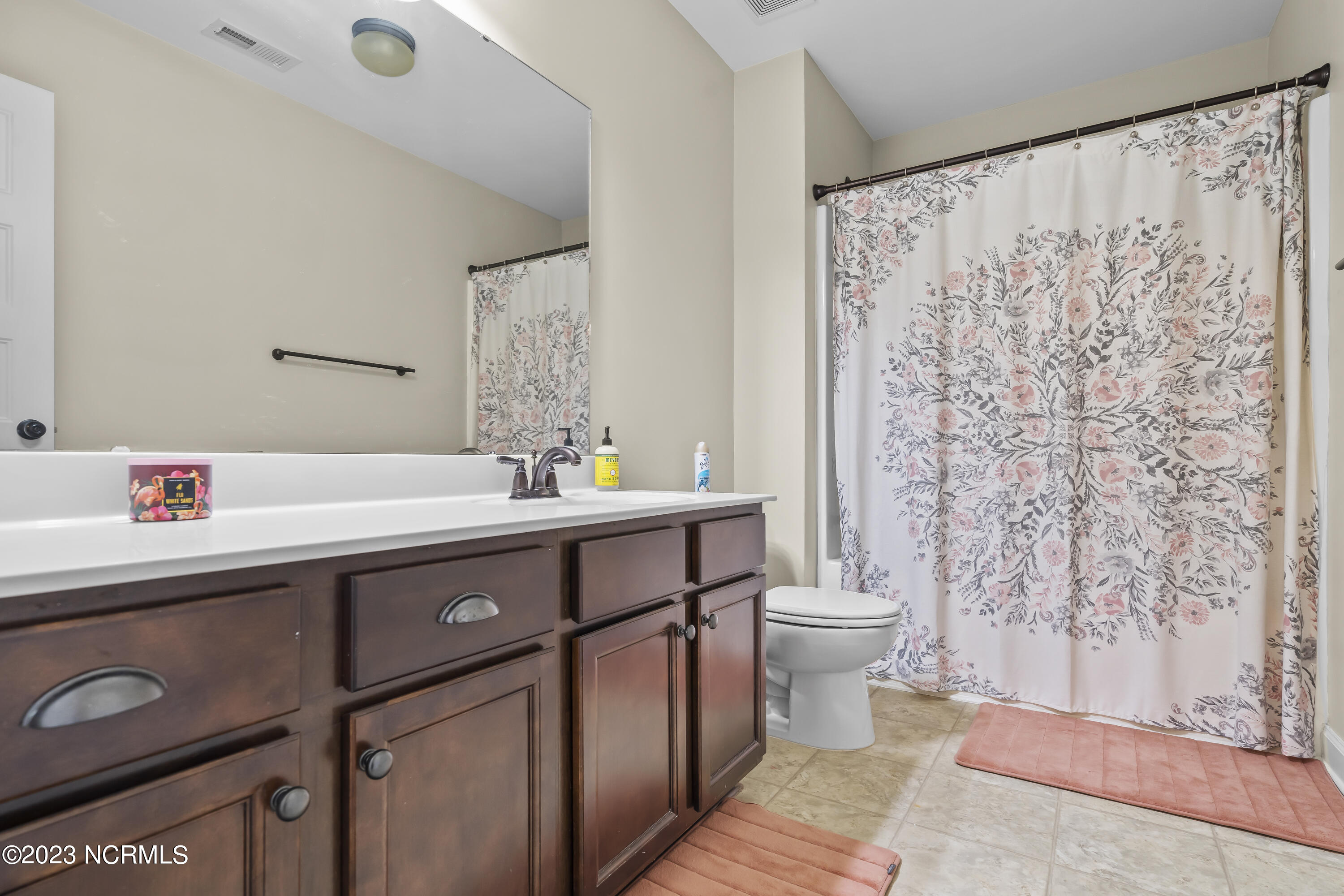 801 Iroquois Court Property Photo 32