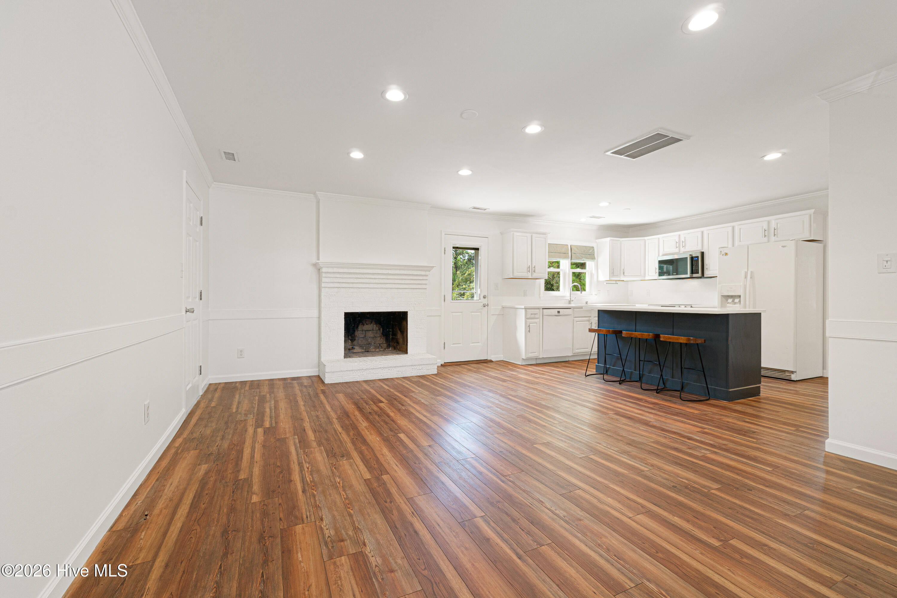 109 Pleasant Drive Property Photo 9