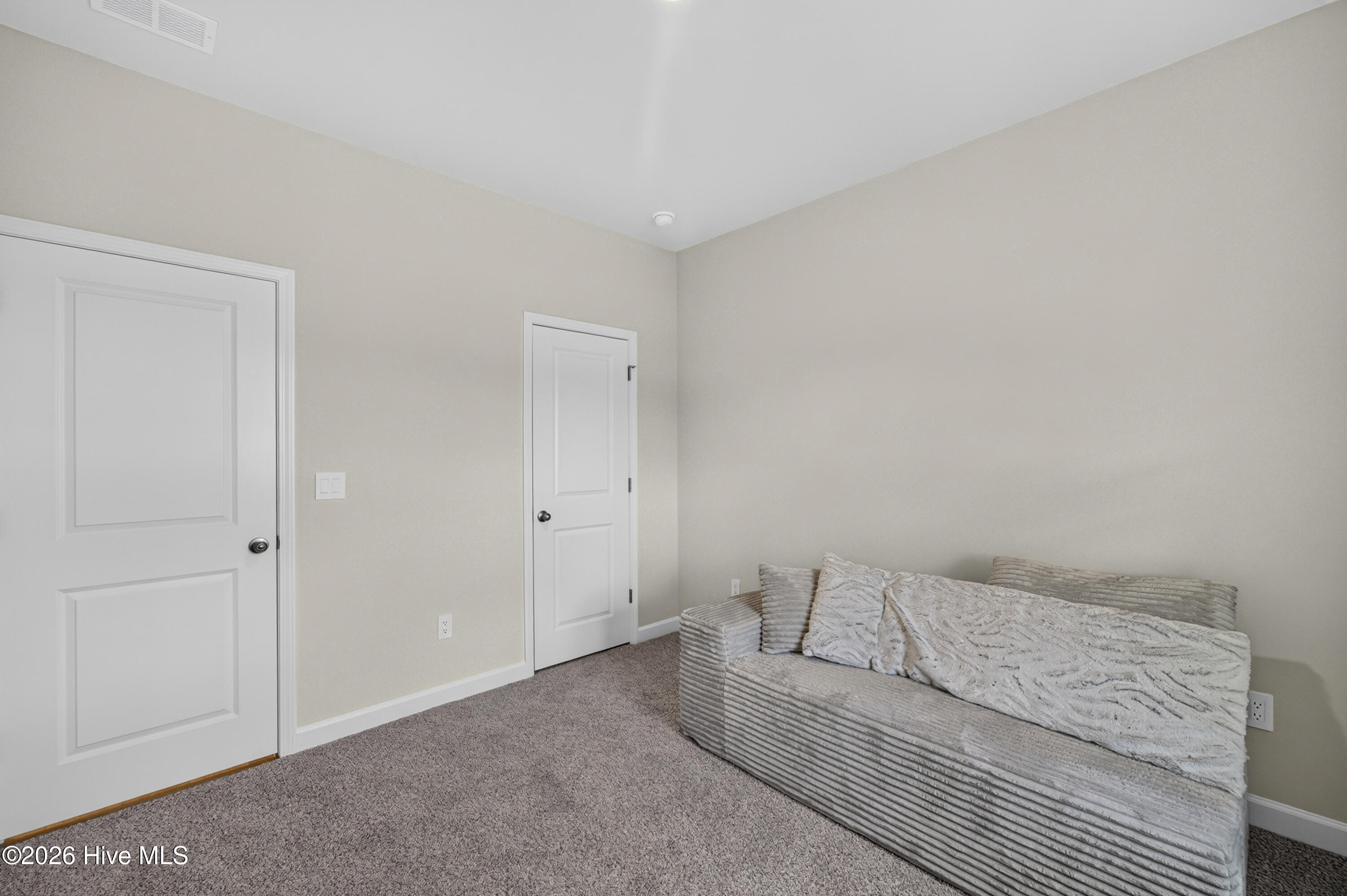 669 Blackthorne Circle Nw Property Photo 14