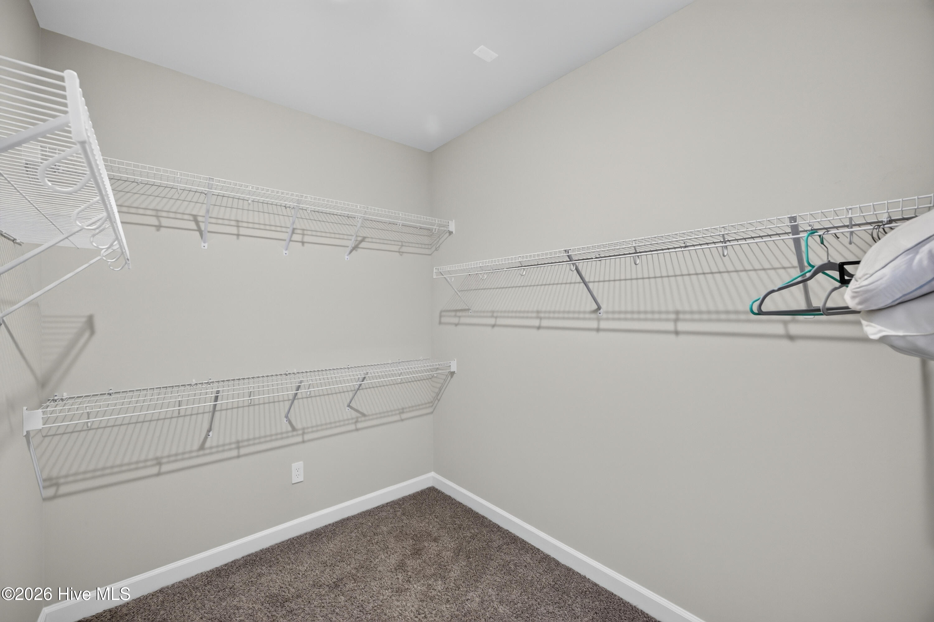 669 Blackthorne Circle Nw Property Photo 31
