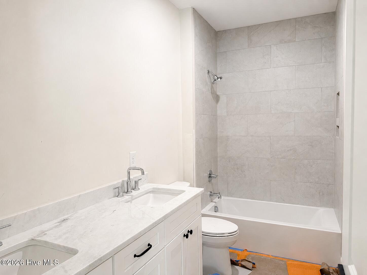 17 Remington Lane Property Photo 23