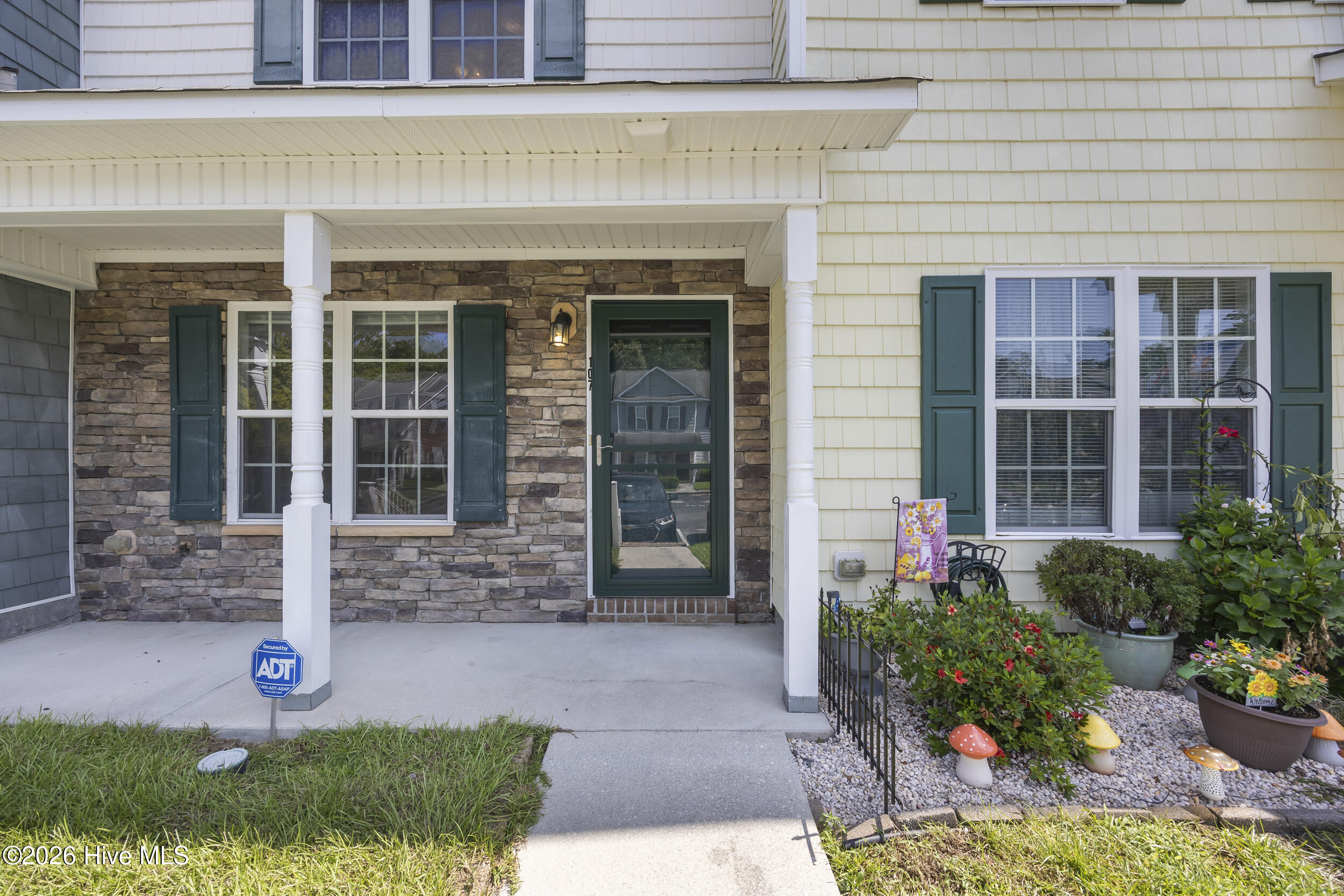 27 E Doris Avenue 107 Property Photo 6
