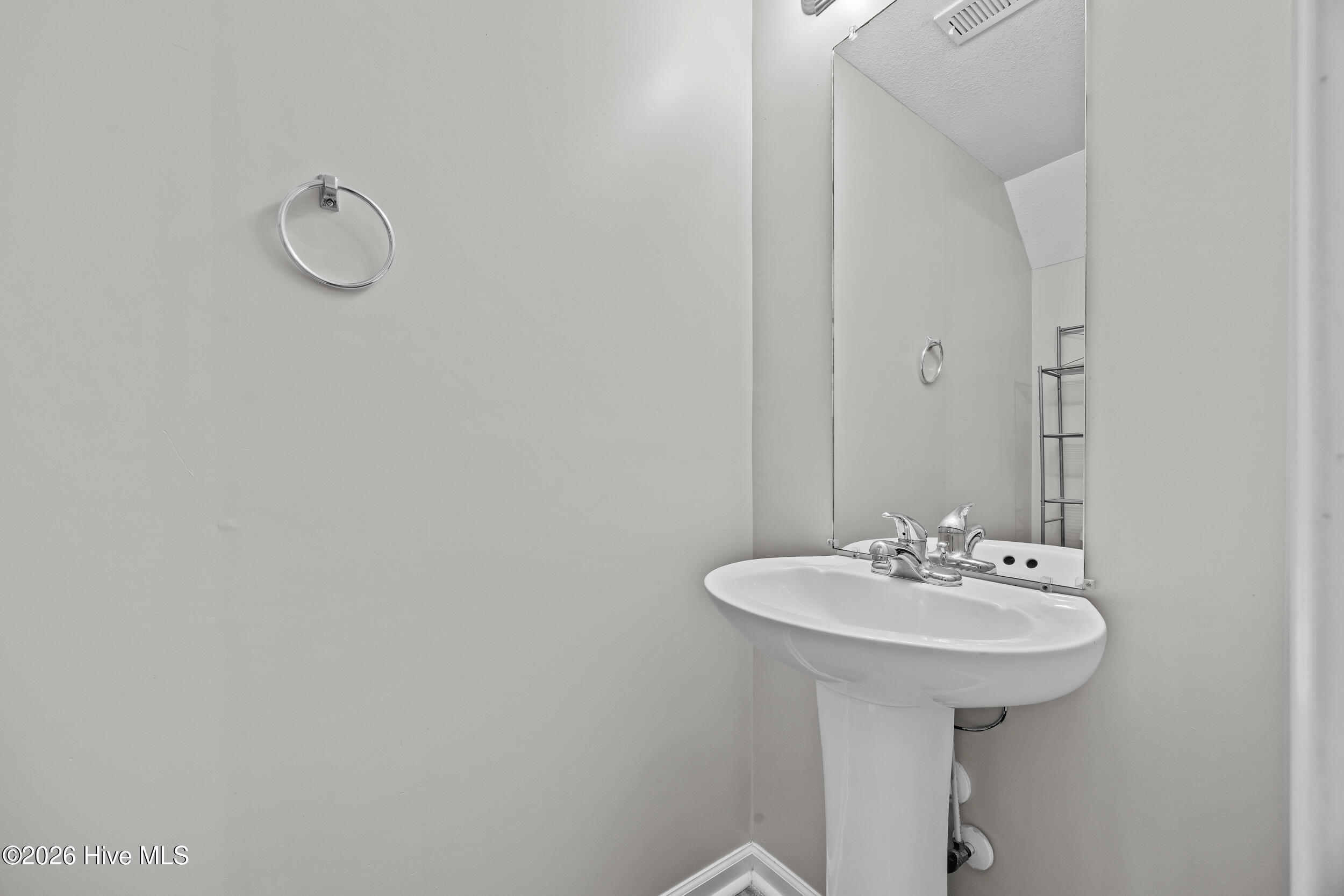 27 E Doris Avenue 107 Property Photo 12
