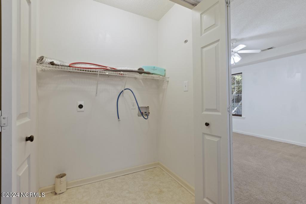 1302 Davis Street Property Photo 9