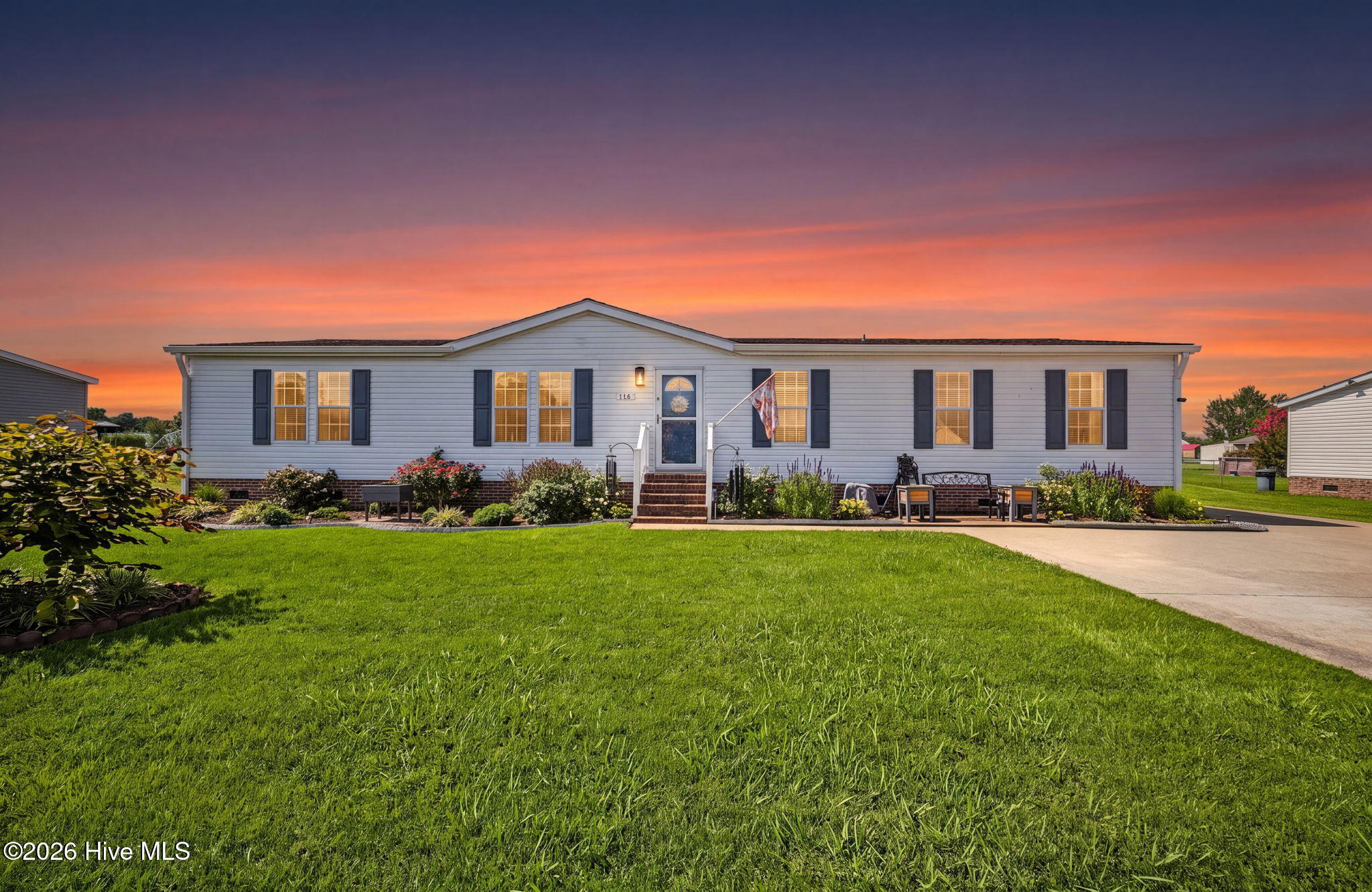 116 Zack Circle Property Photo 1