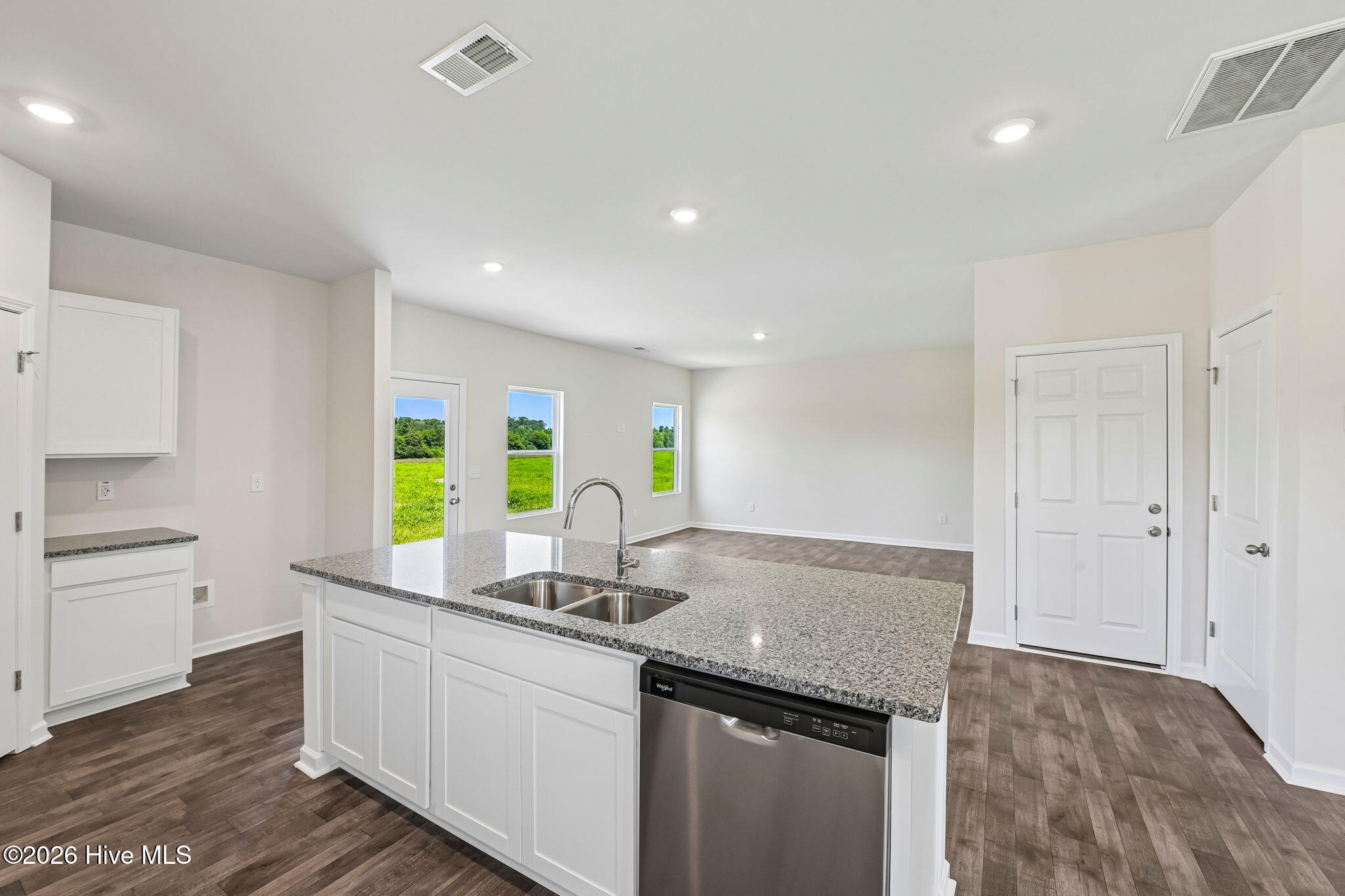 211 Hallwood Drive Property Photo 16