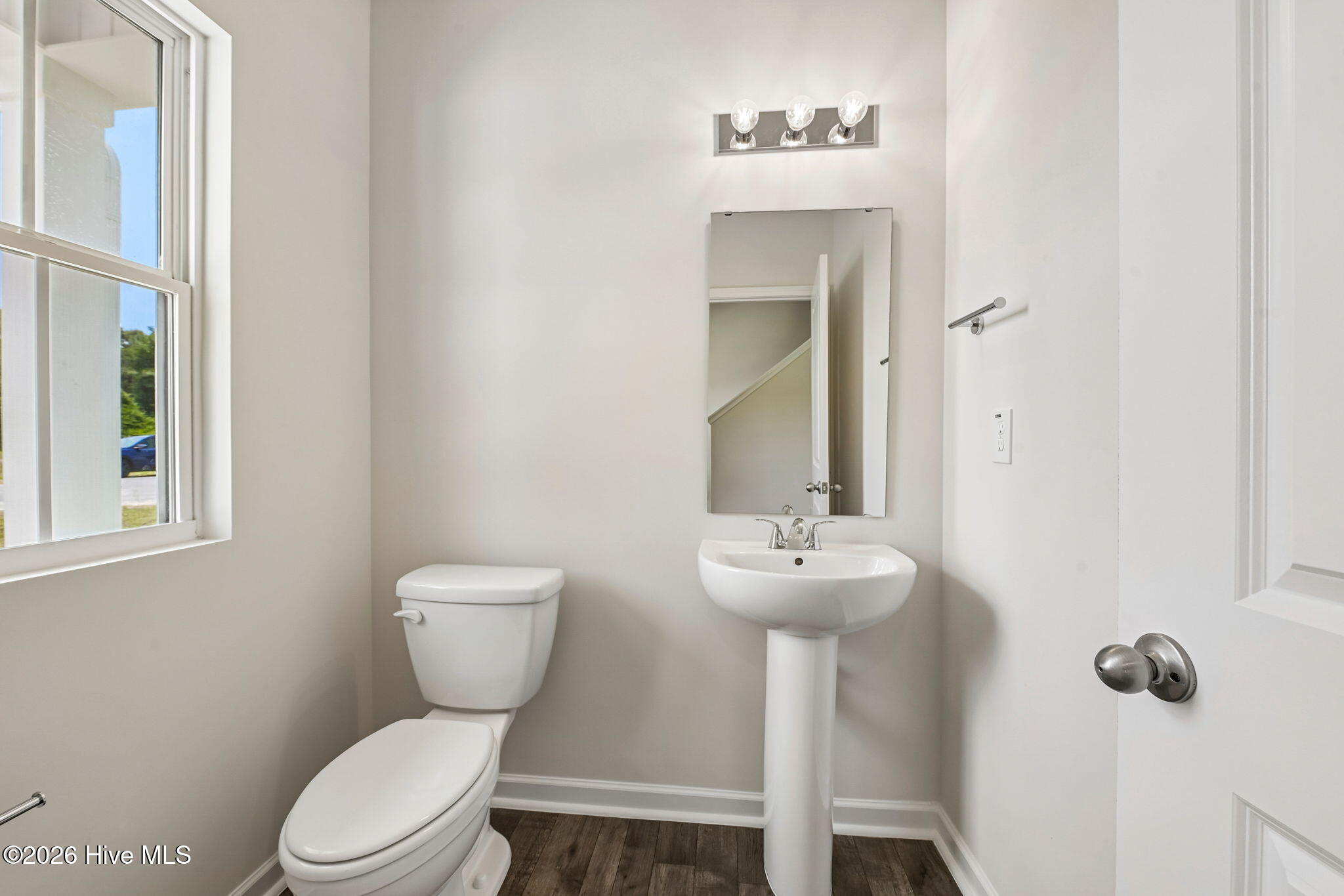 211 Hallwood Drive Property Photo 18