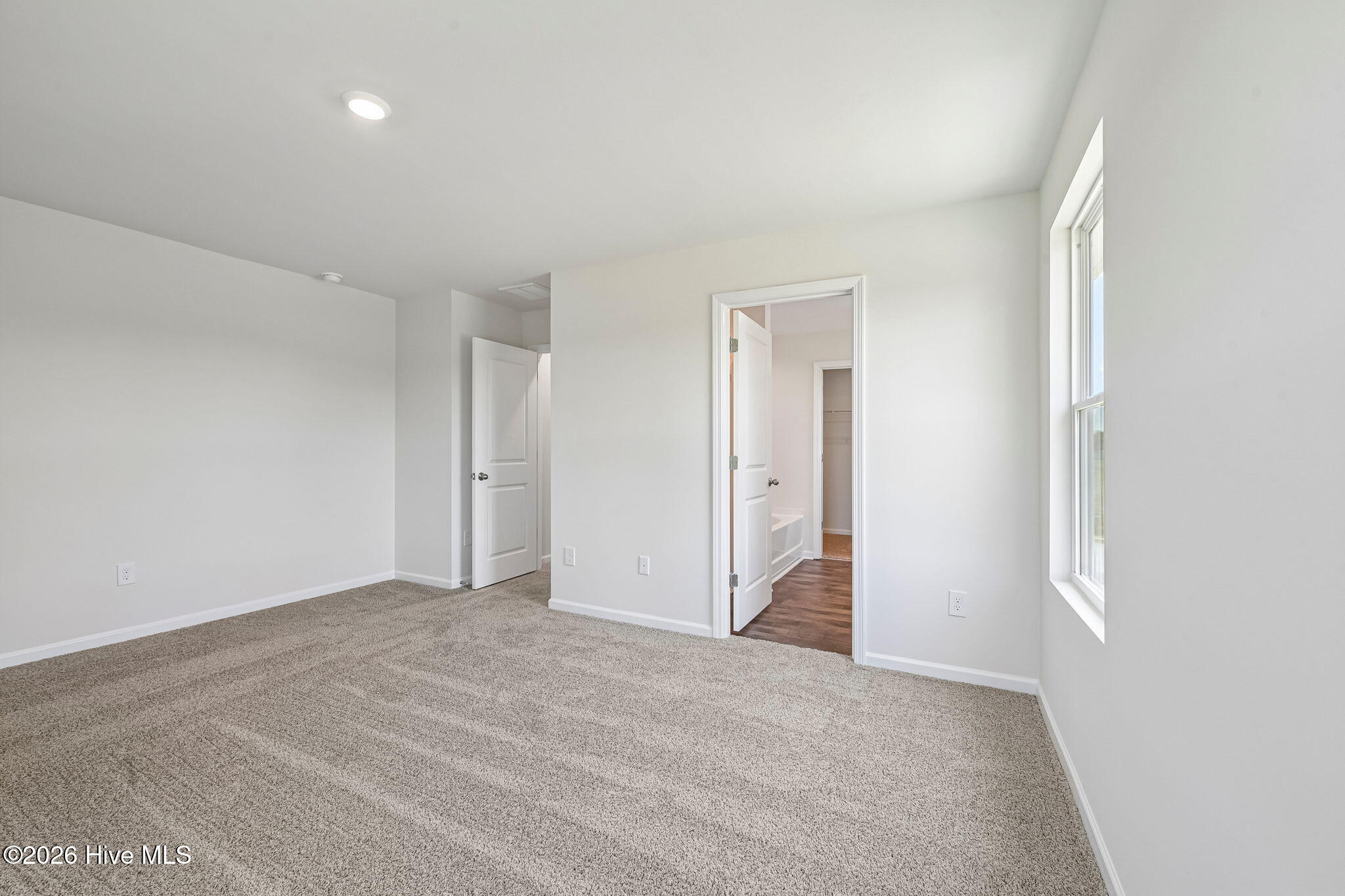 211 Hallwood Drive Property Photo 22