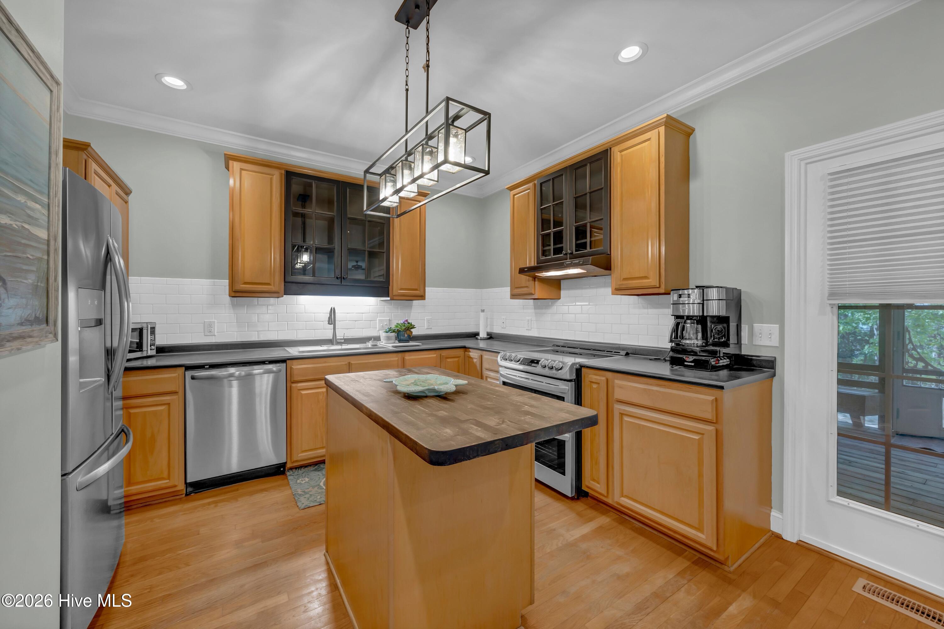 2373 Sunset Harbor Road Se Property Photo 8