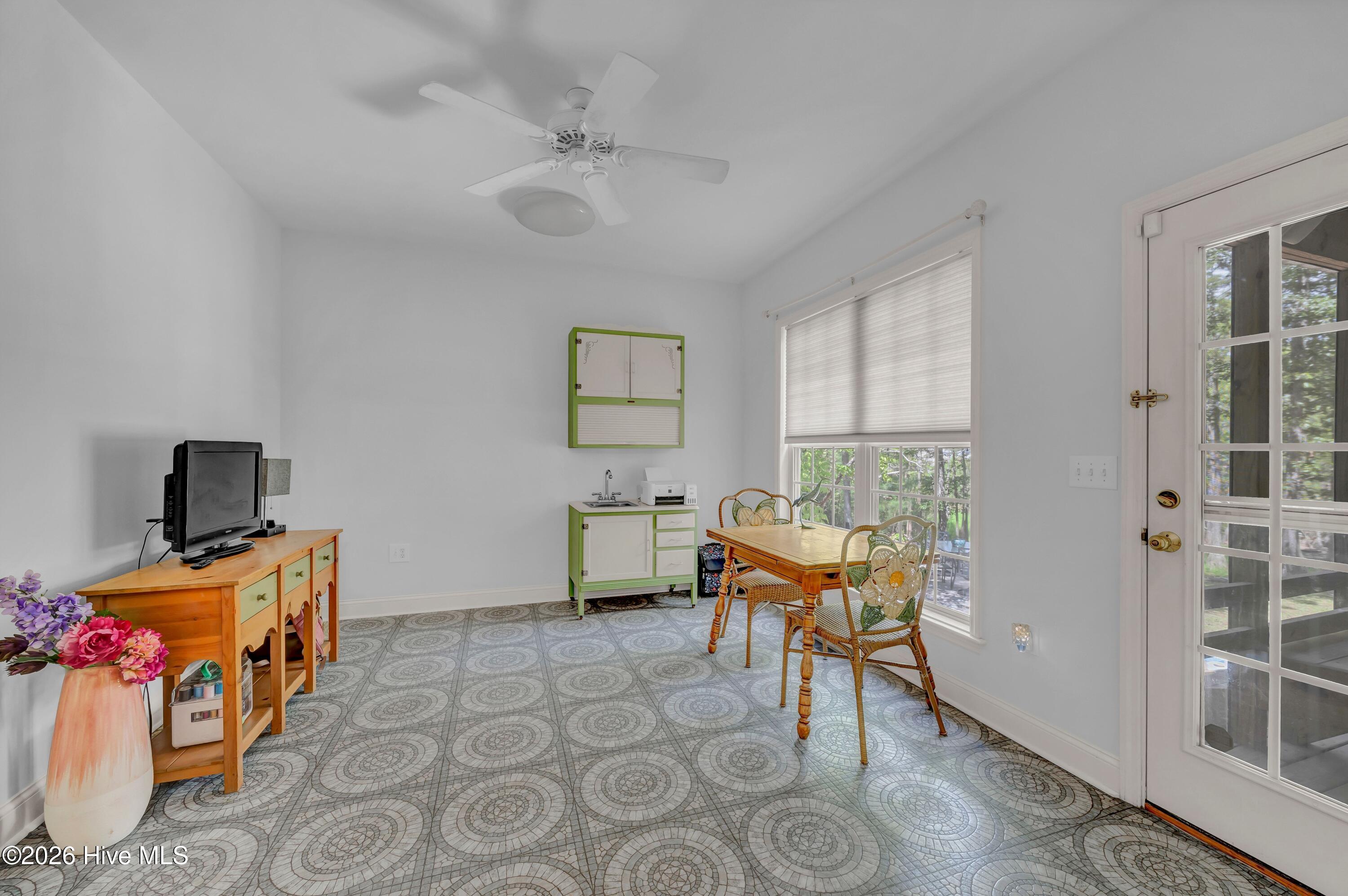 2373 Sunset Harbor Road Se Property Photo 11