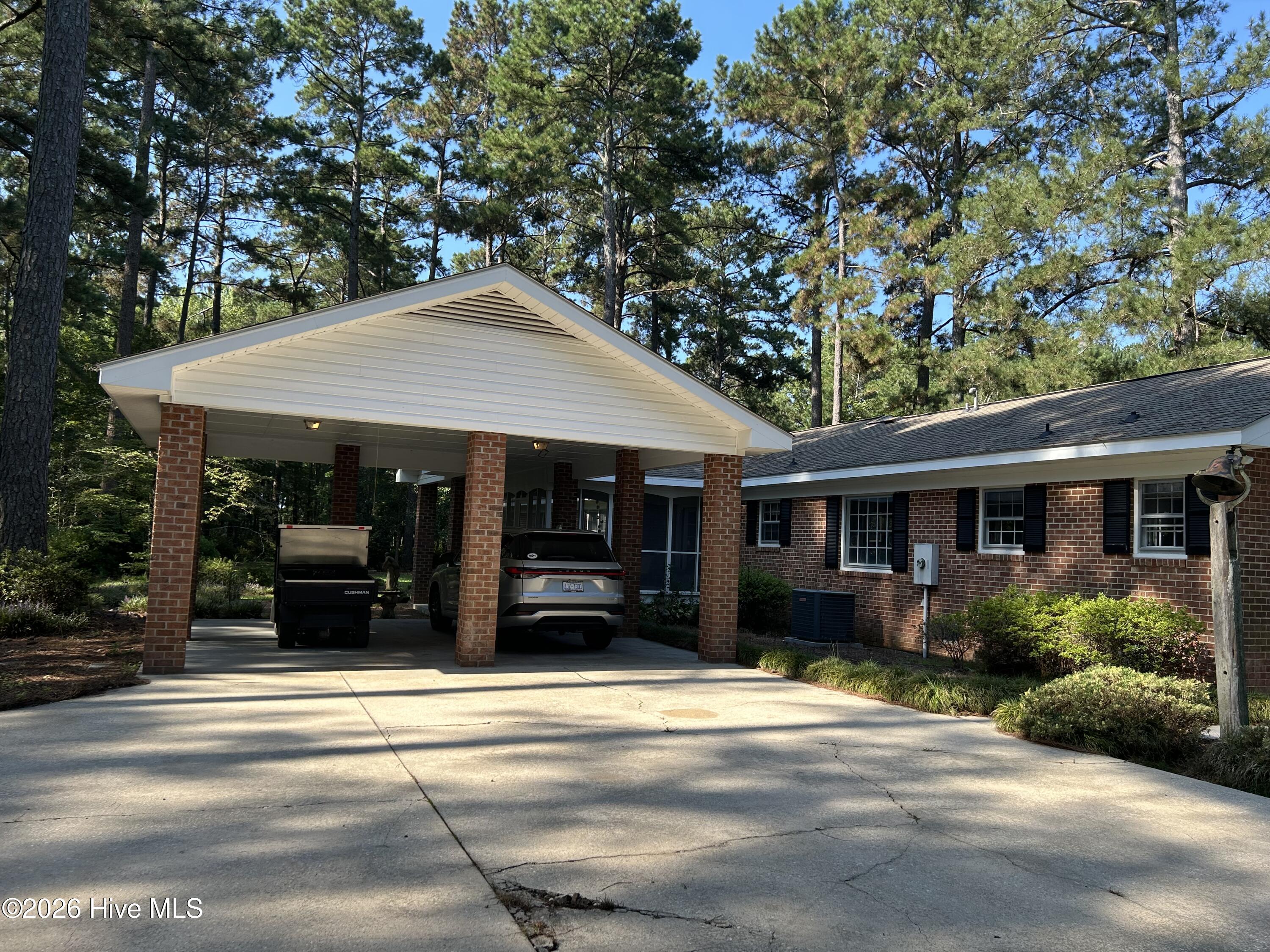 1738 Paul Barnes Road Property Photo 9