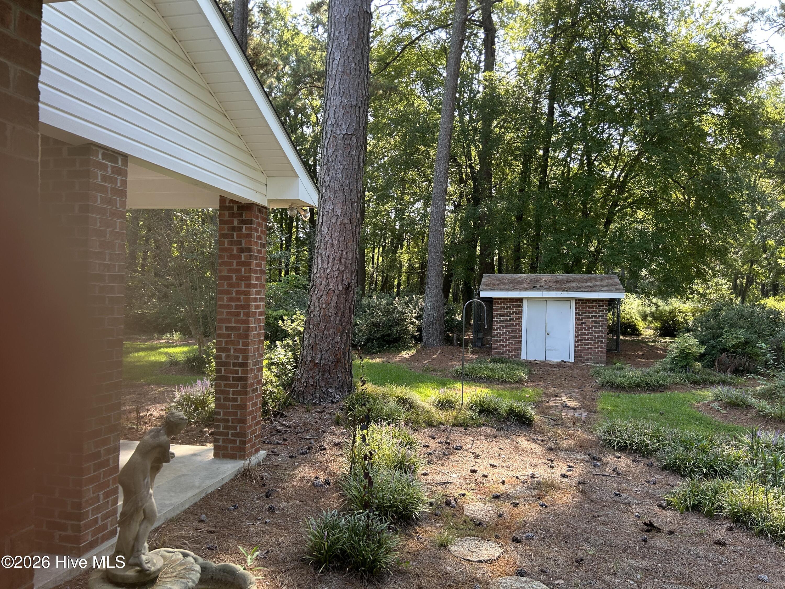 1738 Paul Barnes Road Property Photo 13