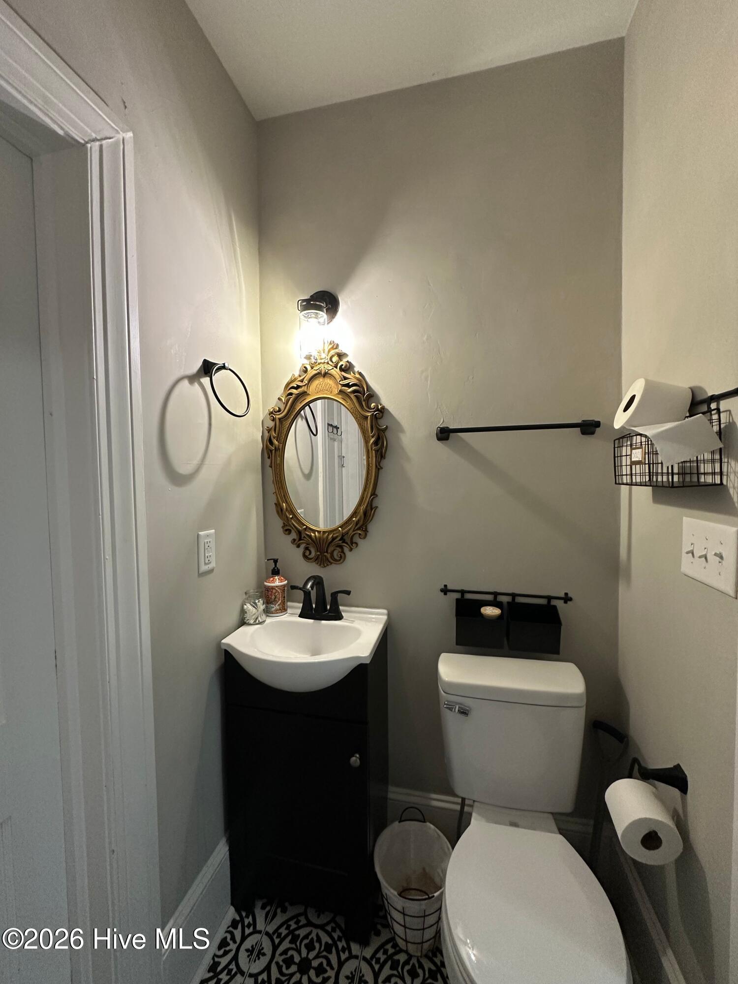 114 E 12th Street Property Photo 13