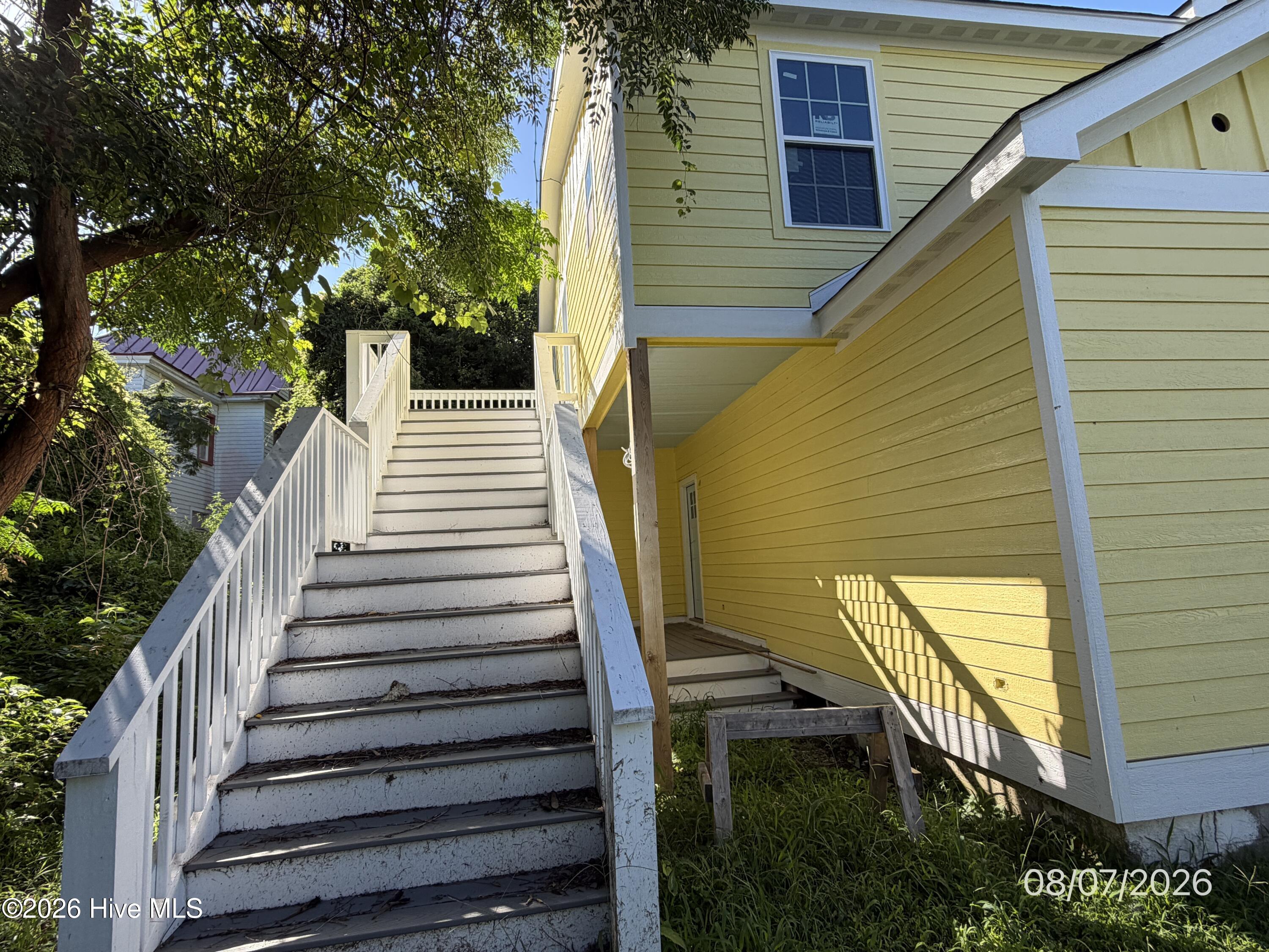 502 E Burgess Street Property Photo 4