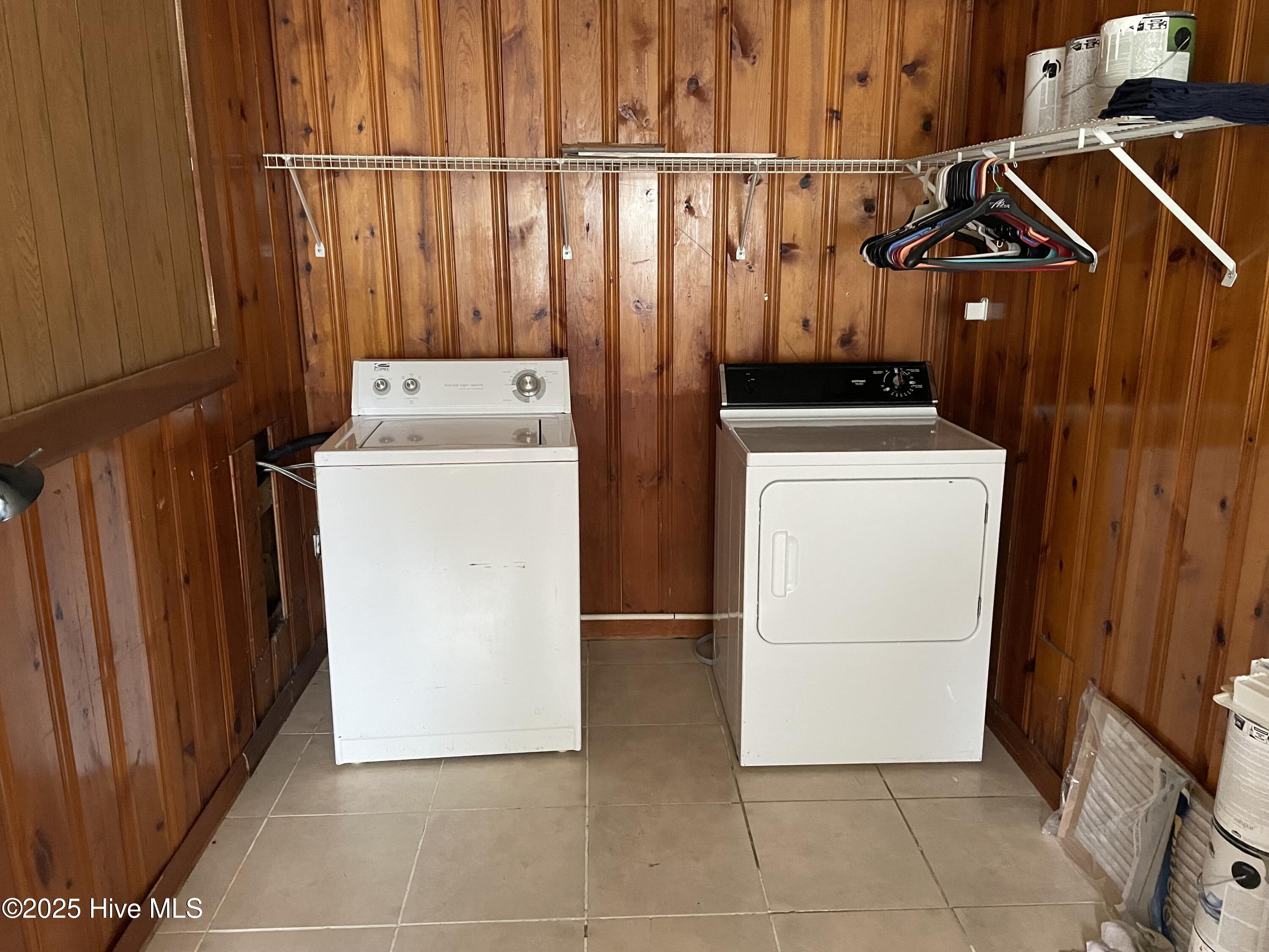 502 E 8th Street Property Photo 16