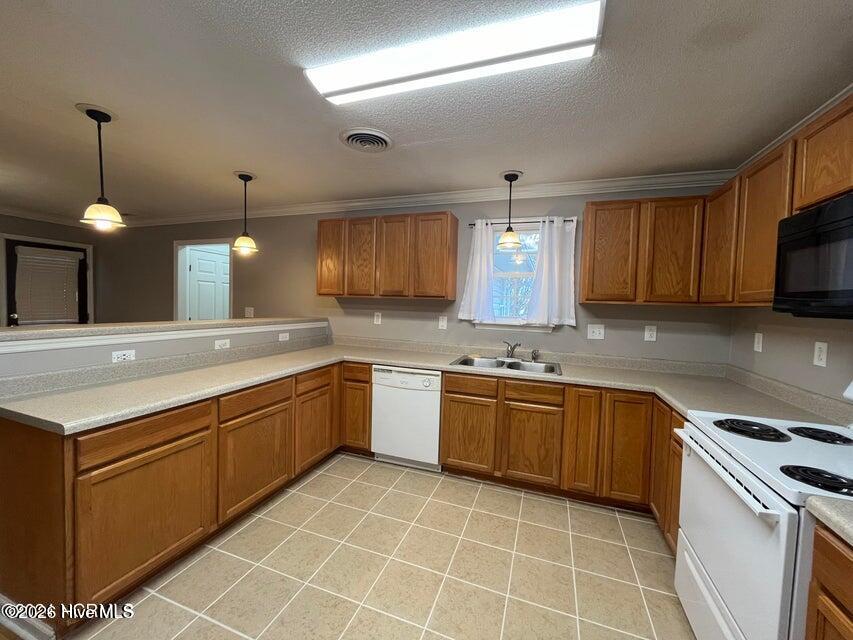 306 Cole Drive Property Photo 7
