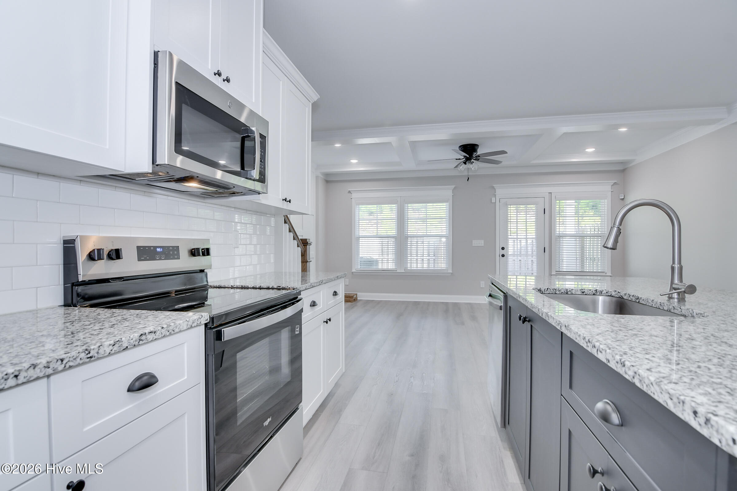 1062 Linsmore Avenue Property Photo 11