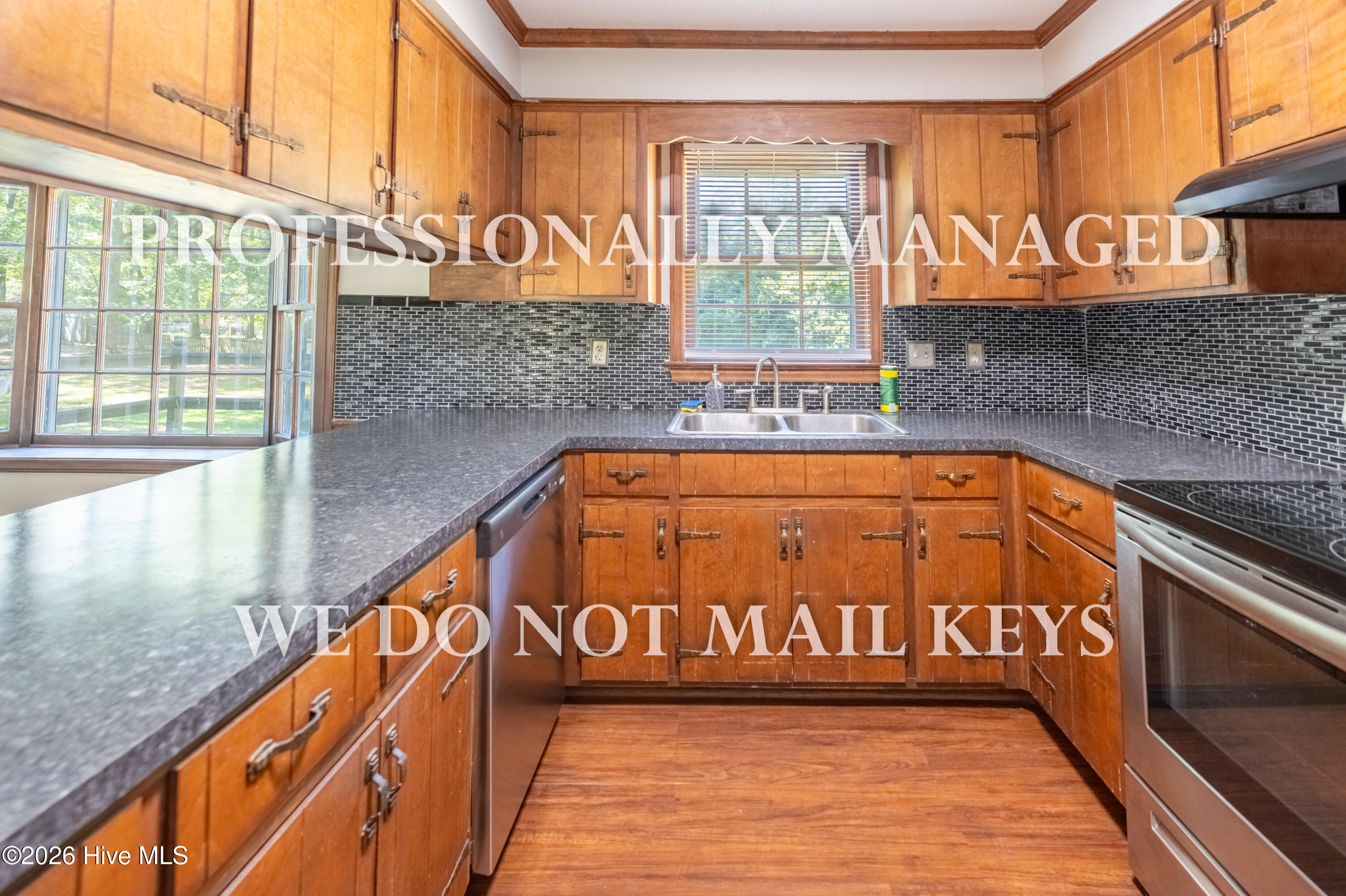 344 Whitehall Drive Property Photo 11