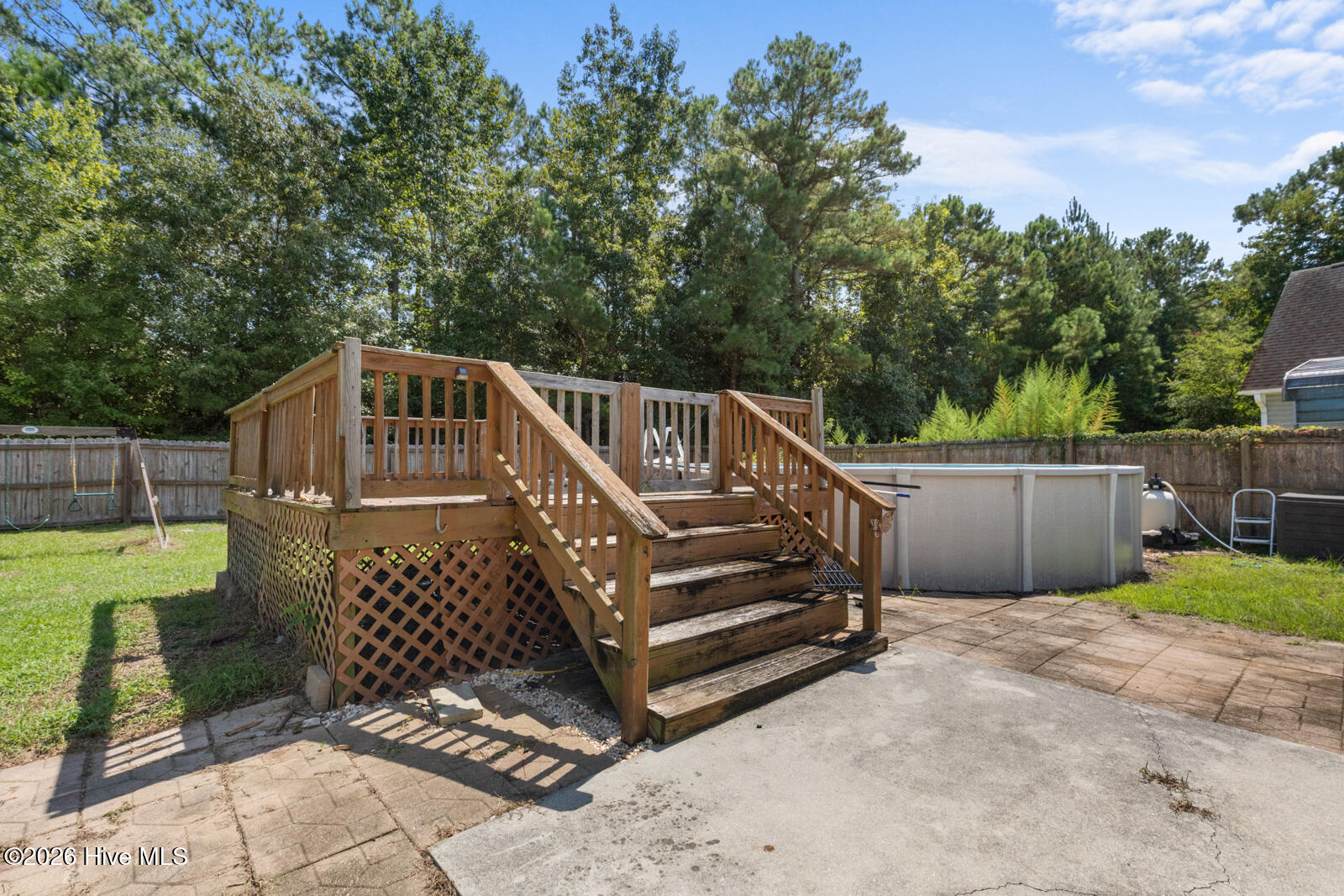 238 Bishop Drive Property Photo 4