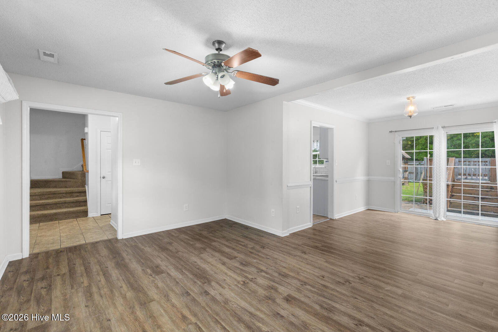 238 Bishop Drive Property Photo 11