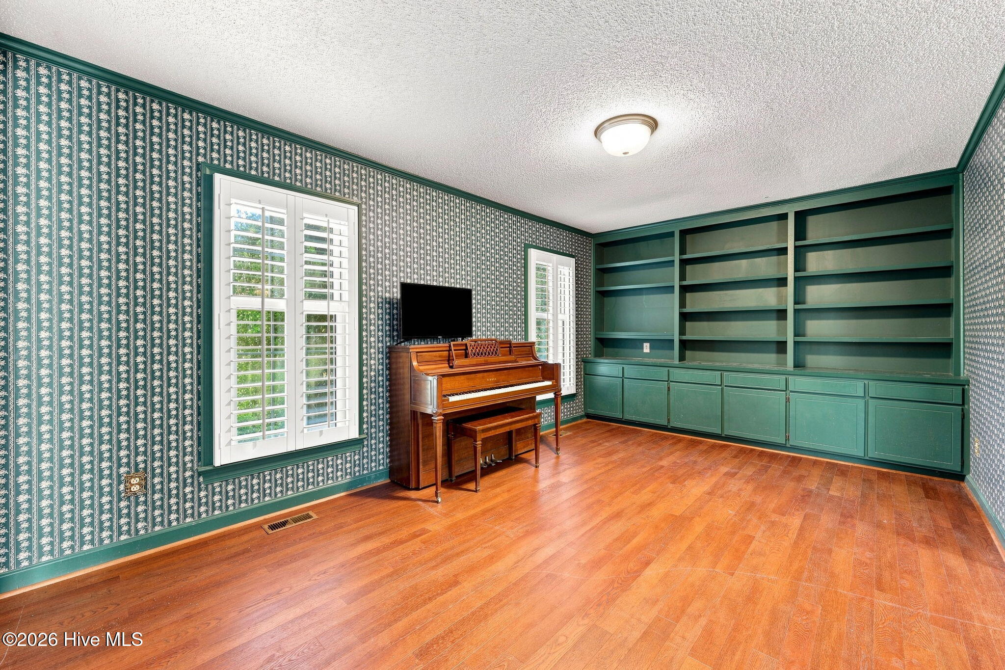 1053 Colleton Way Property Photo 8