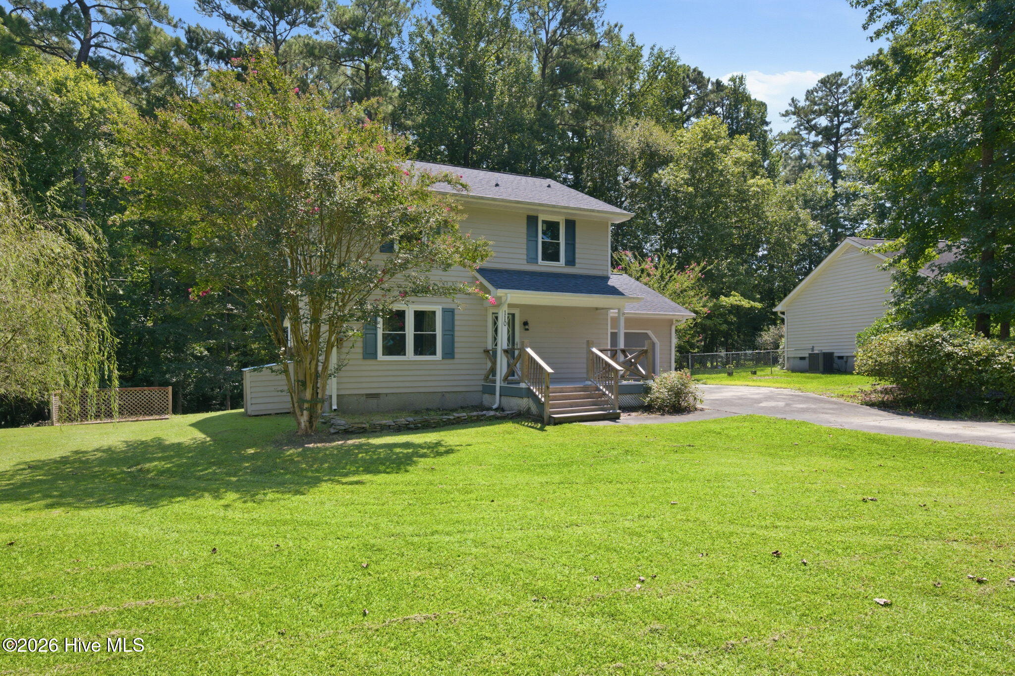 110 Bristol Lane Property Photo 2