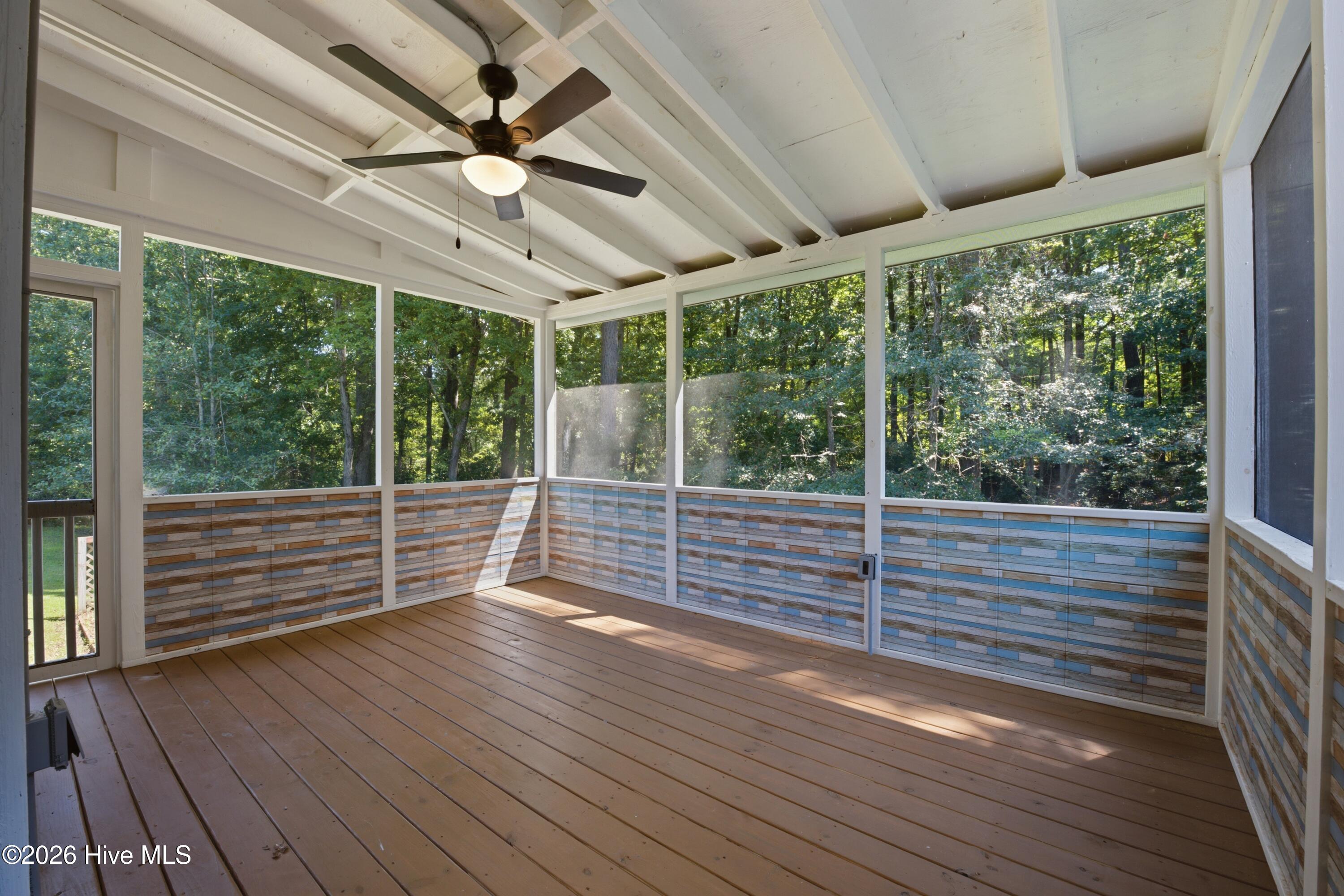 110 Bristol Lane Property Photo 24