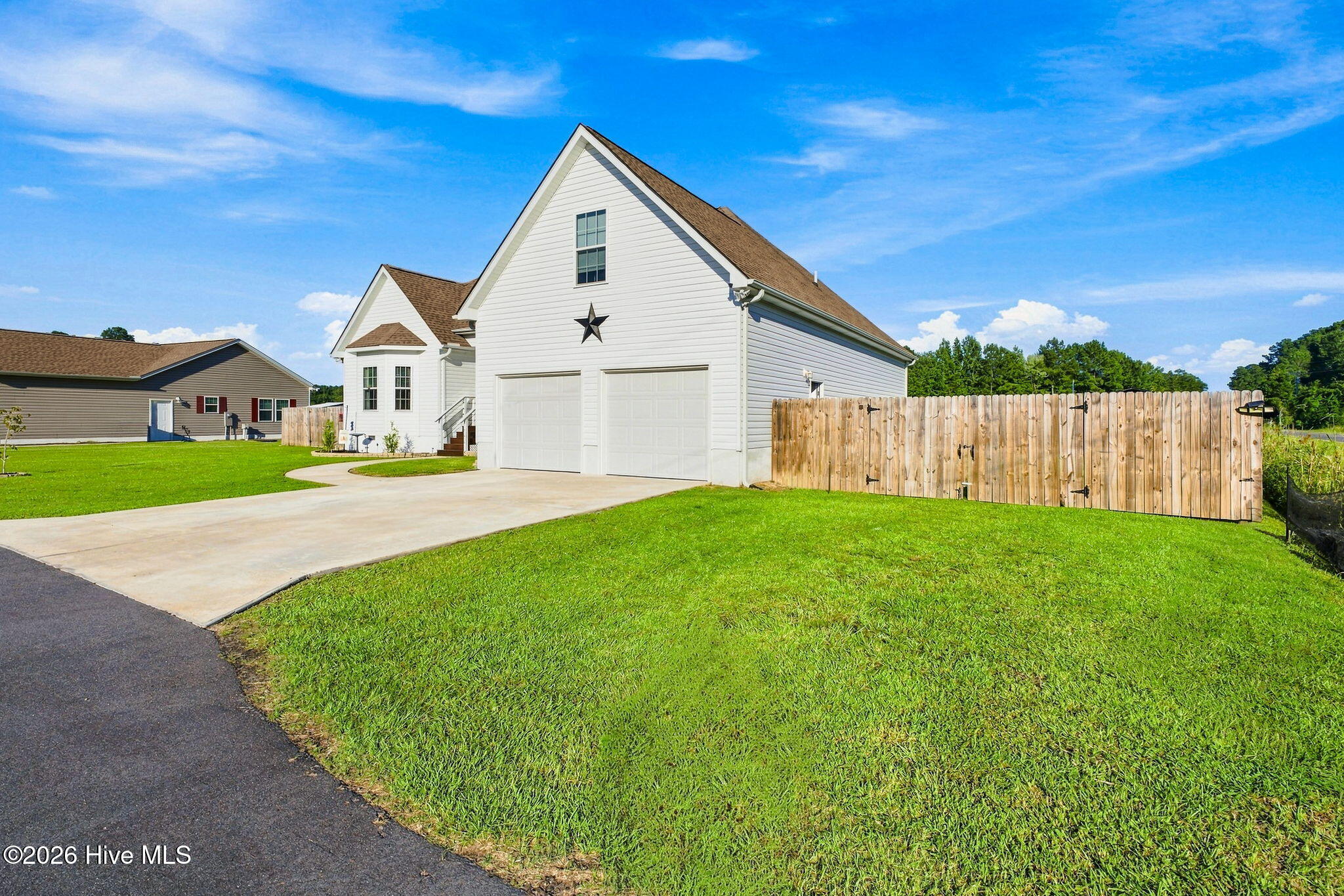 14 Bless Avenue Property Photo 4