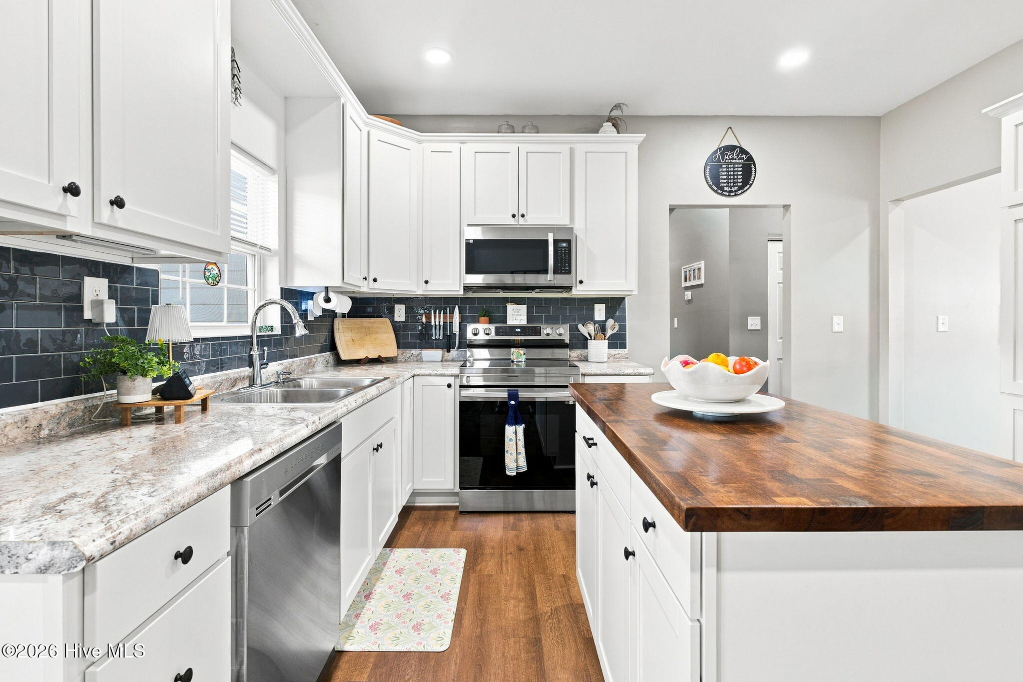 14 Bless Avenue Property Photo 10