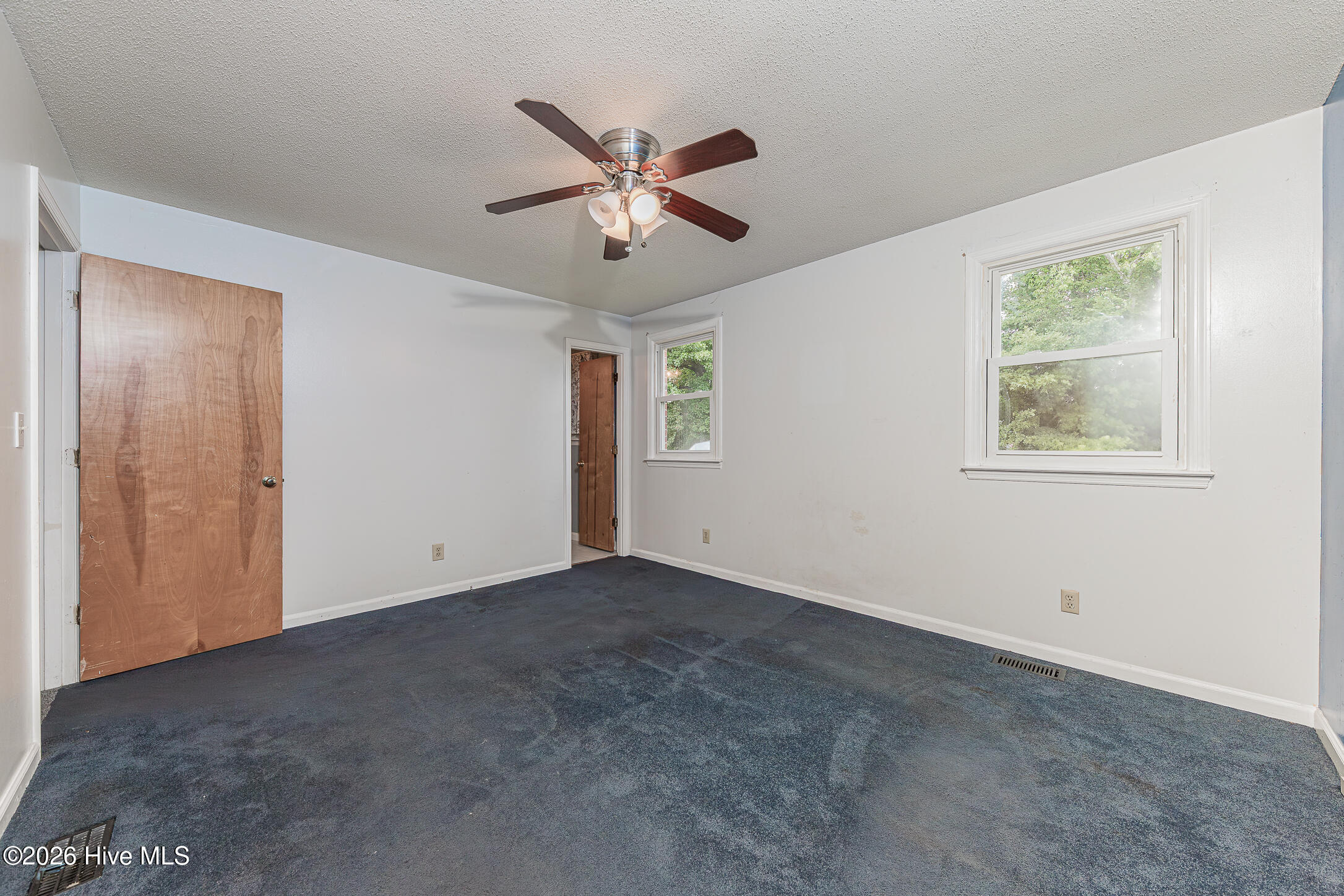 102 Lionel Avenue Property Photo 32