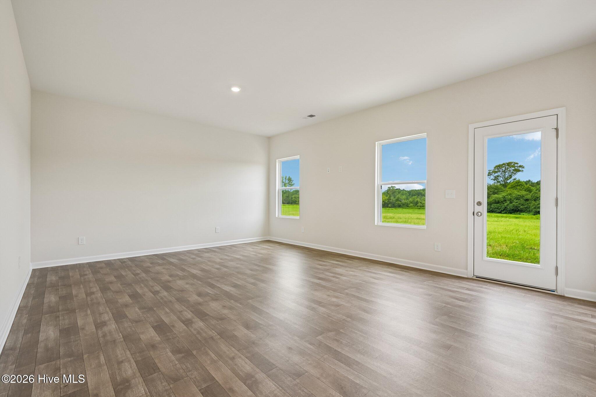201 Hallwood Property Photo 12
