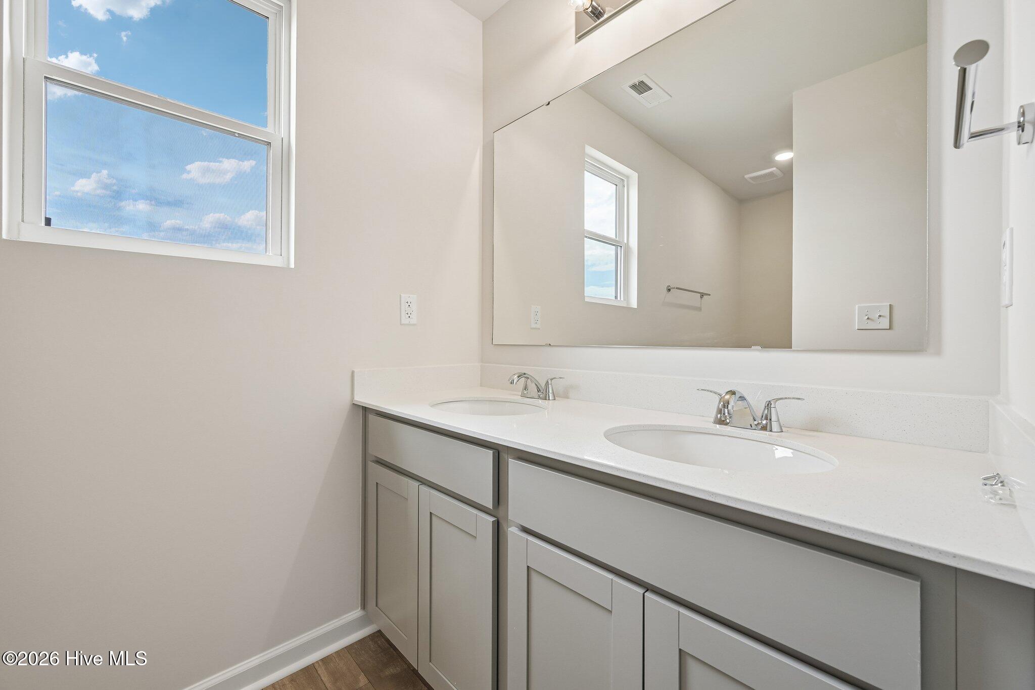 201 Hallwood Property Photo 28