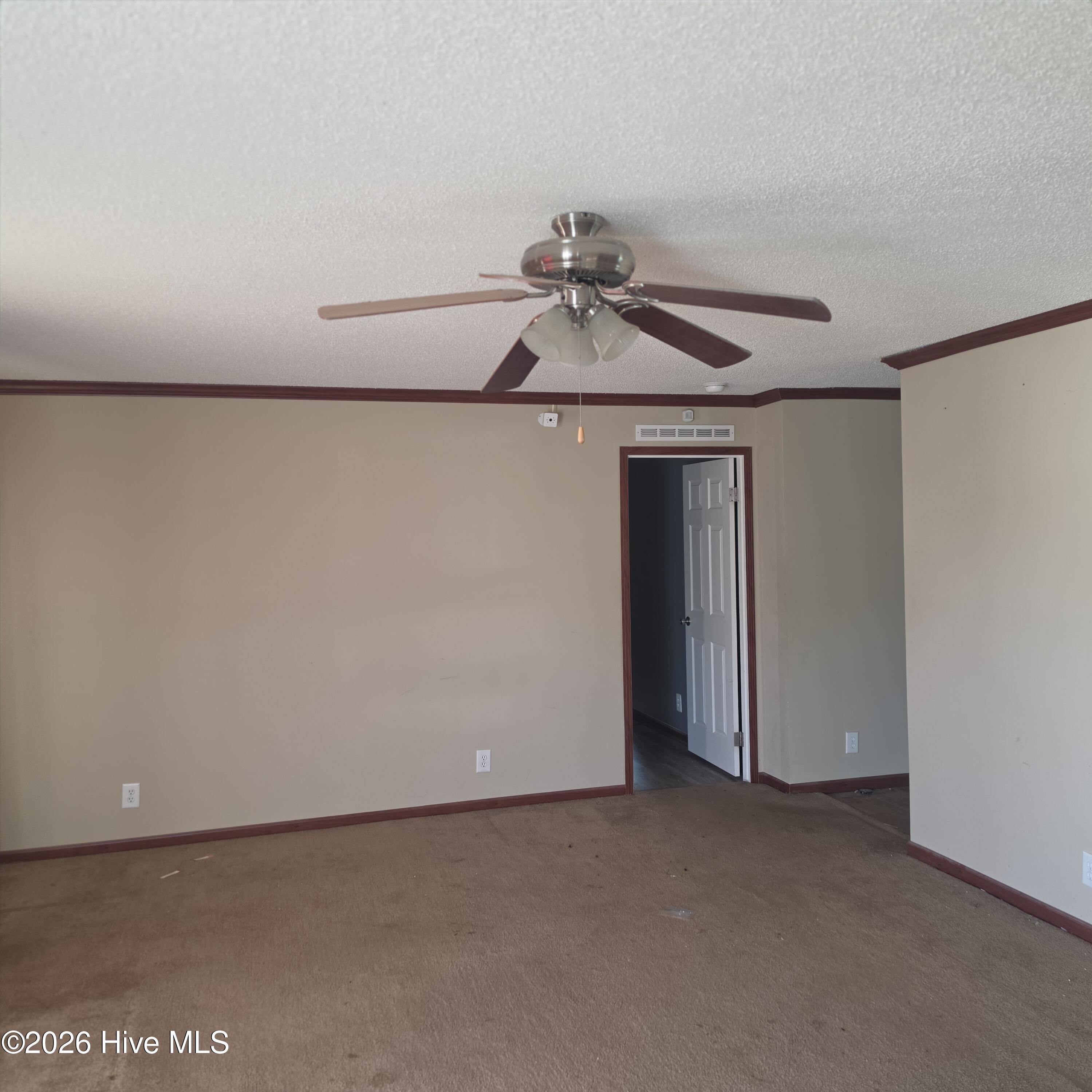 213 Devonshire Drive Property Photo 3