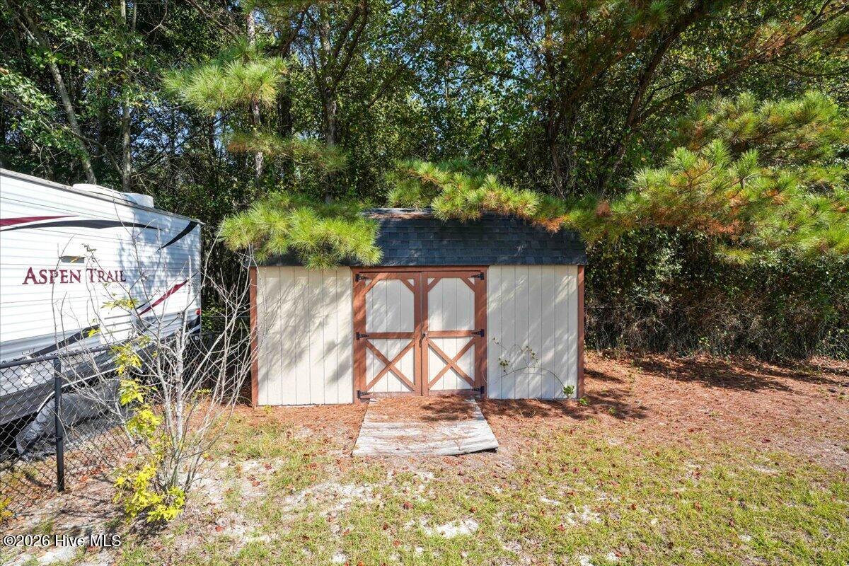 213 Devonshire Drive Property Photo 4