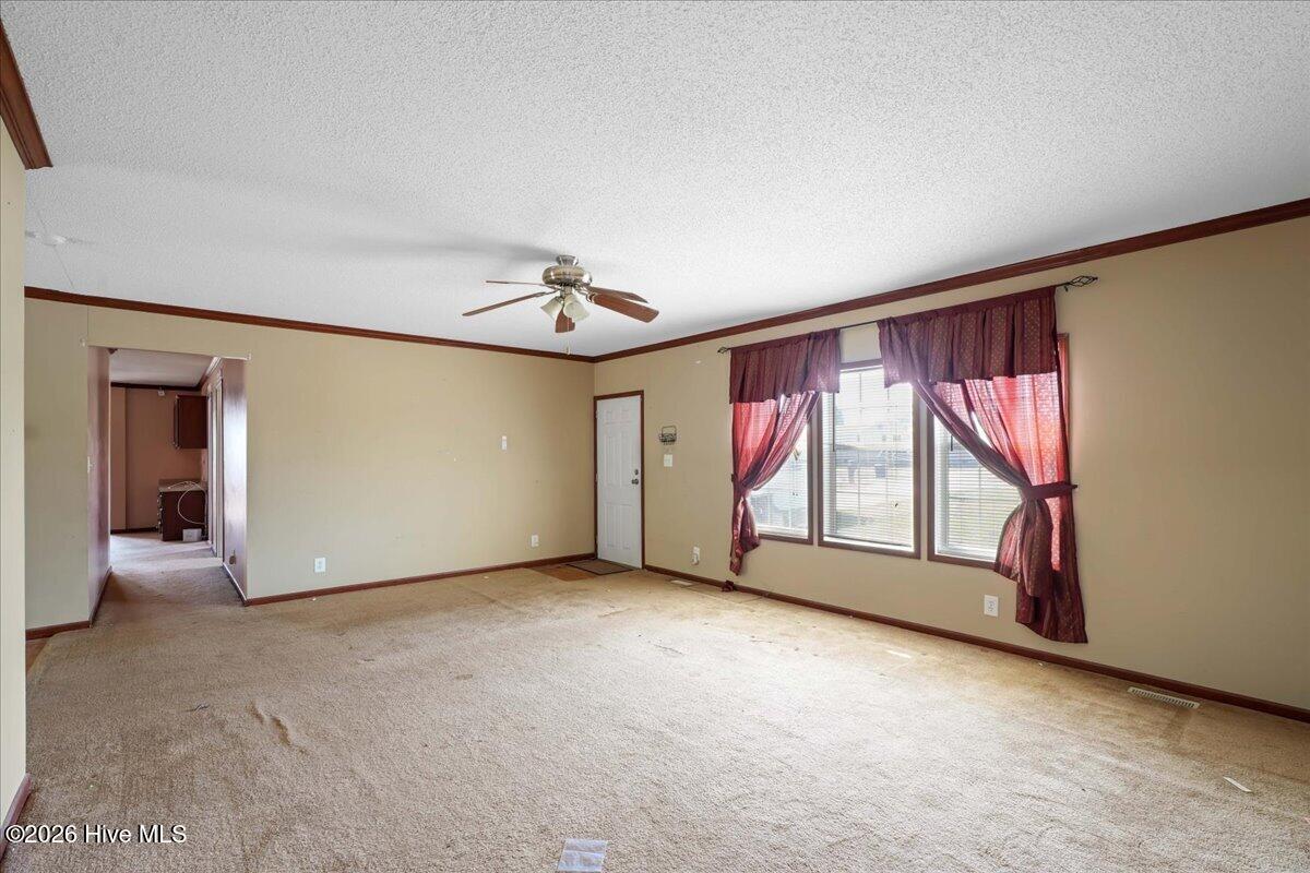 213 Devonshire Drive Property Photo 10