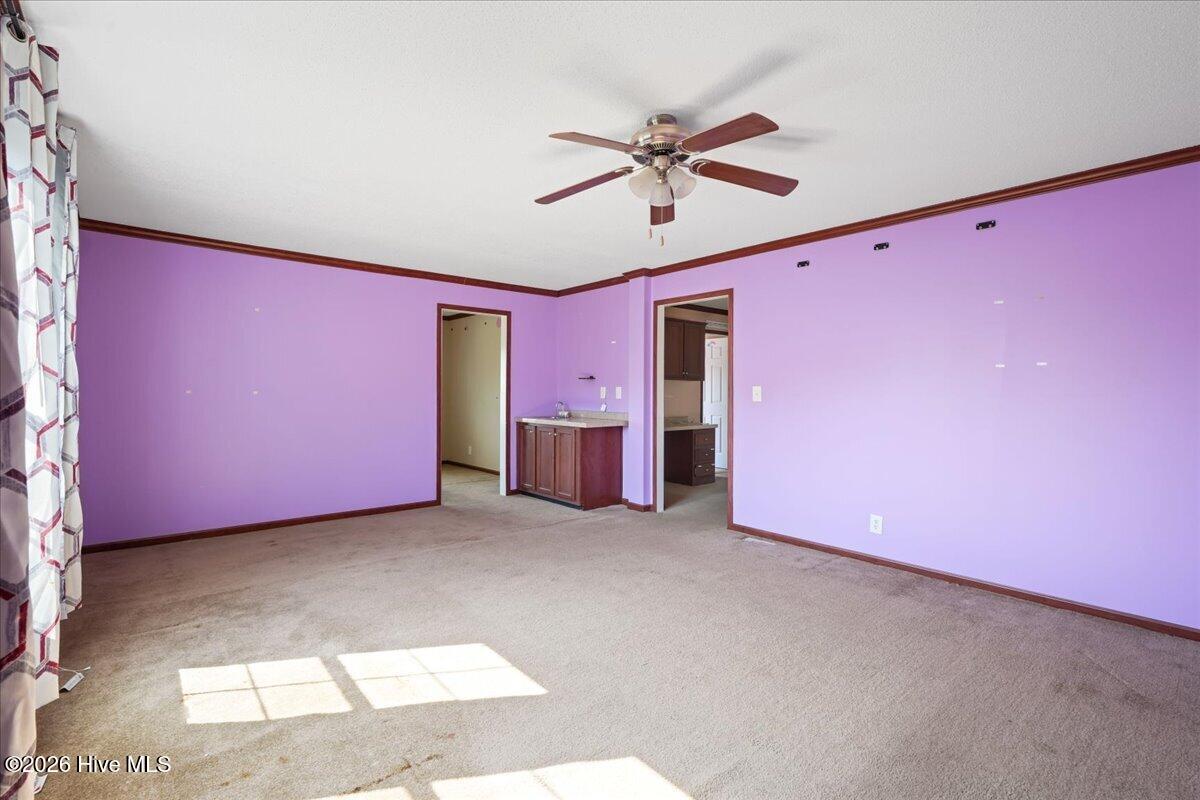 213 Devonshire Drive Property Photo 23