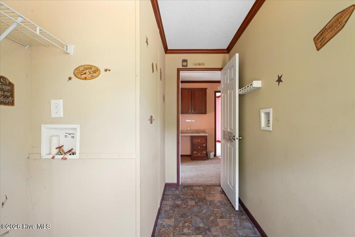 213 Devonshire Drive Property Photo 29