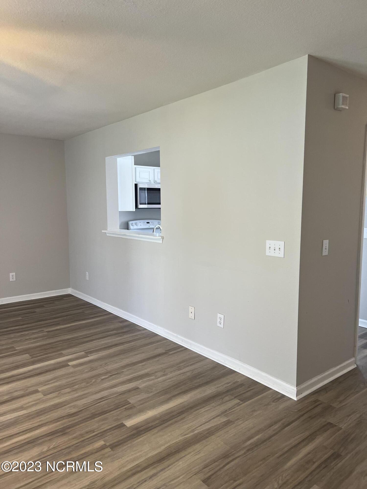 4215 Williamsbrook Lane B Property Photo 11