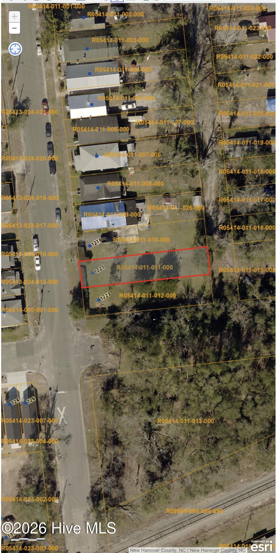 1221 S 8th Street Property Photo 3
