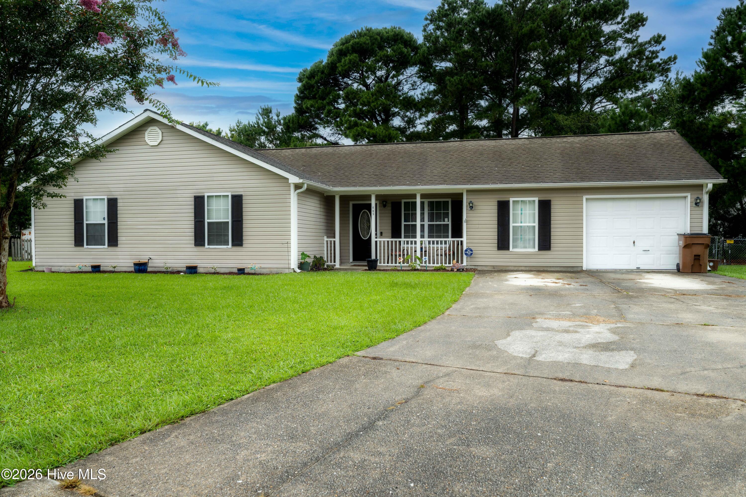 405 Chaps Court Property Photo 1