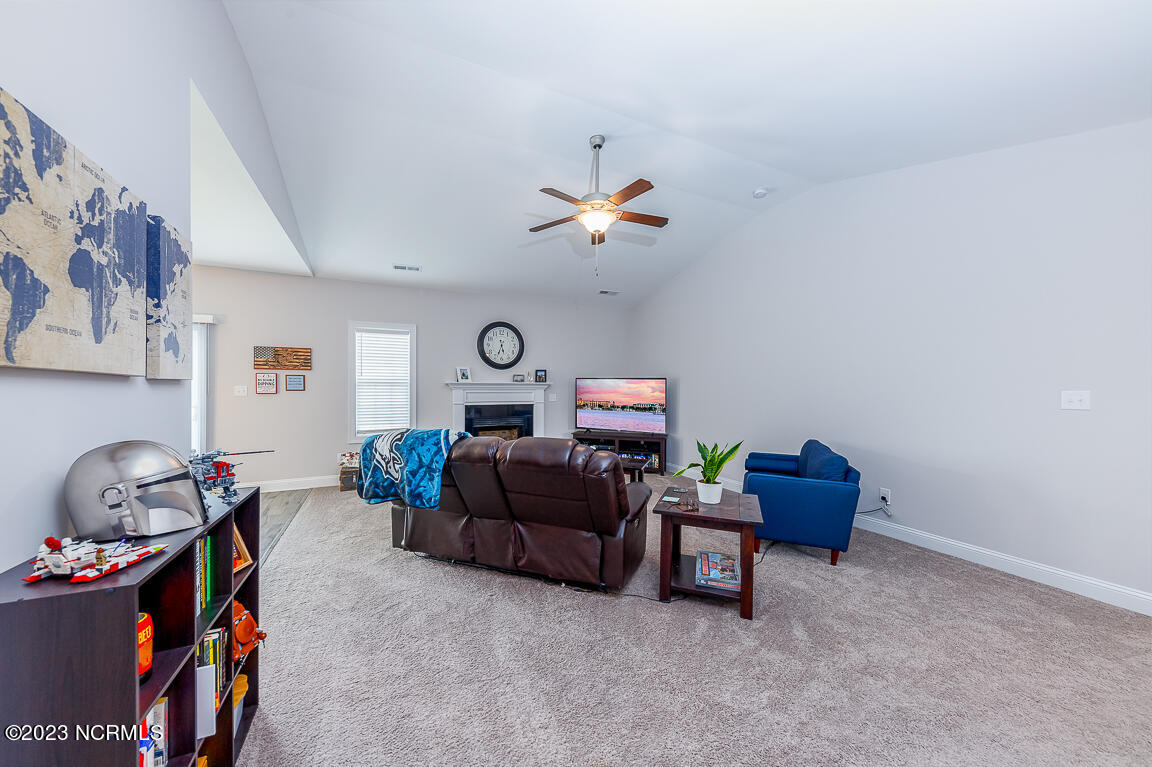 2807 Bettye Gresham Lane Property Photo 6