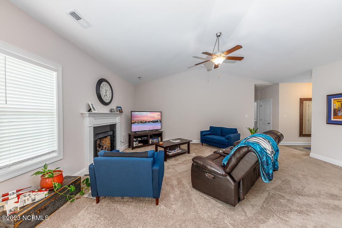 2807 Bettye Gresham Lane Property Photo 8