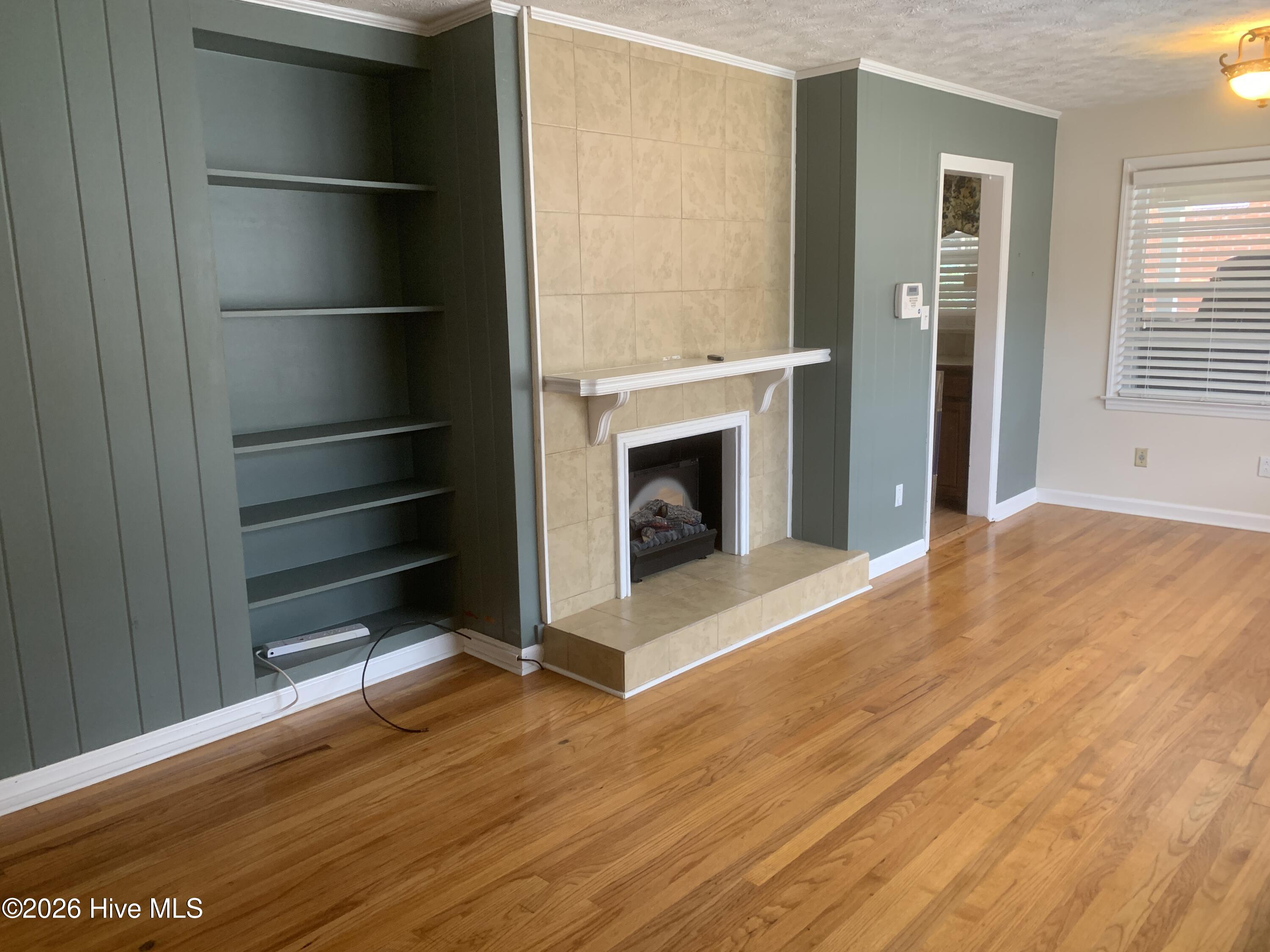 922 Papaya Street Property Photo 3