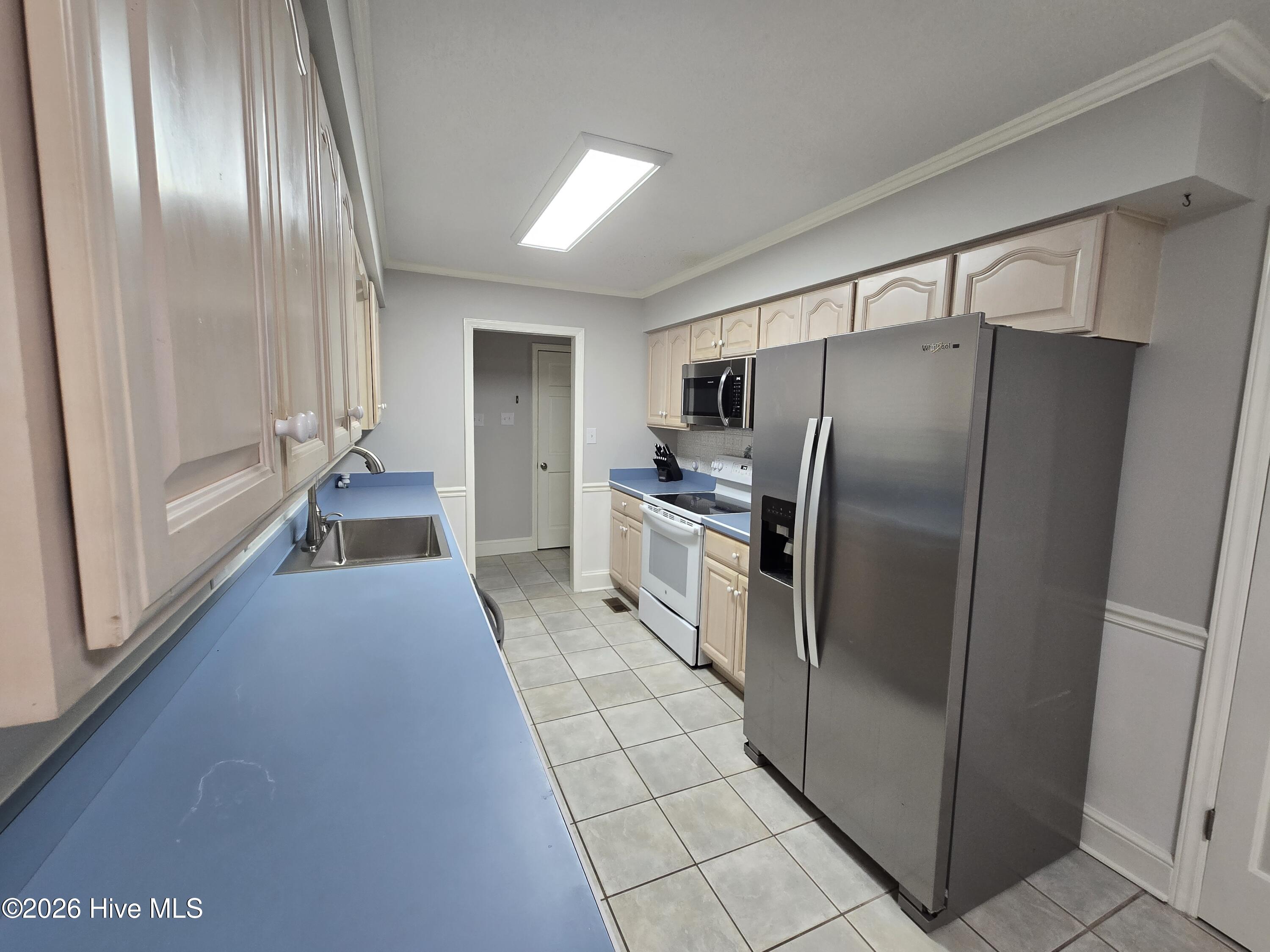 12601 Woodpecker Lane Property Photo 5