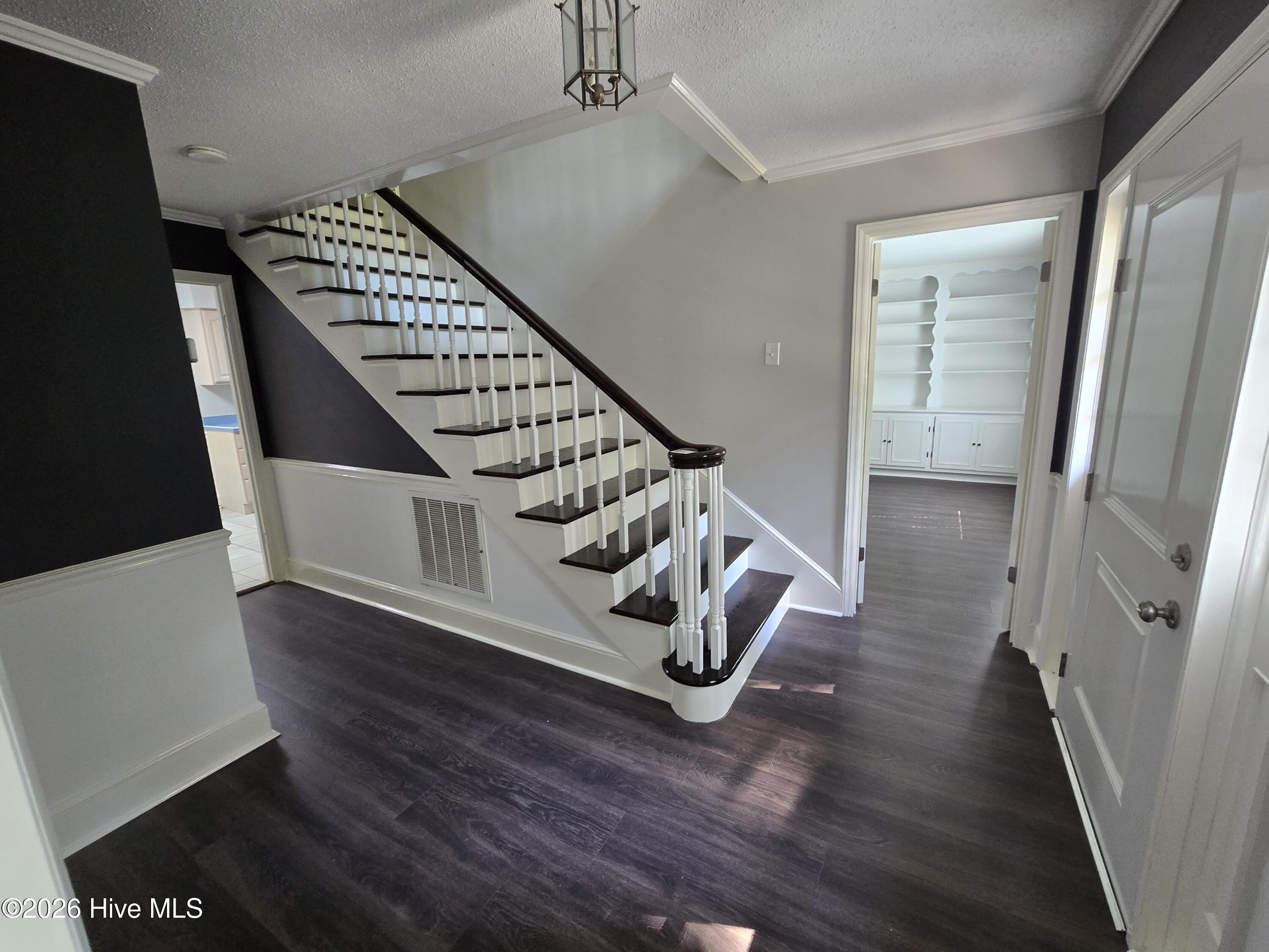 12601 Woodpecker Lane Property Photo 6